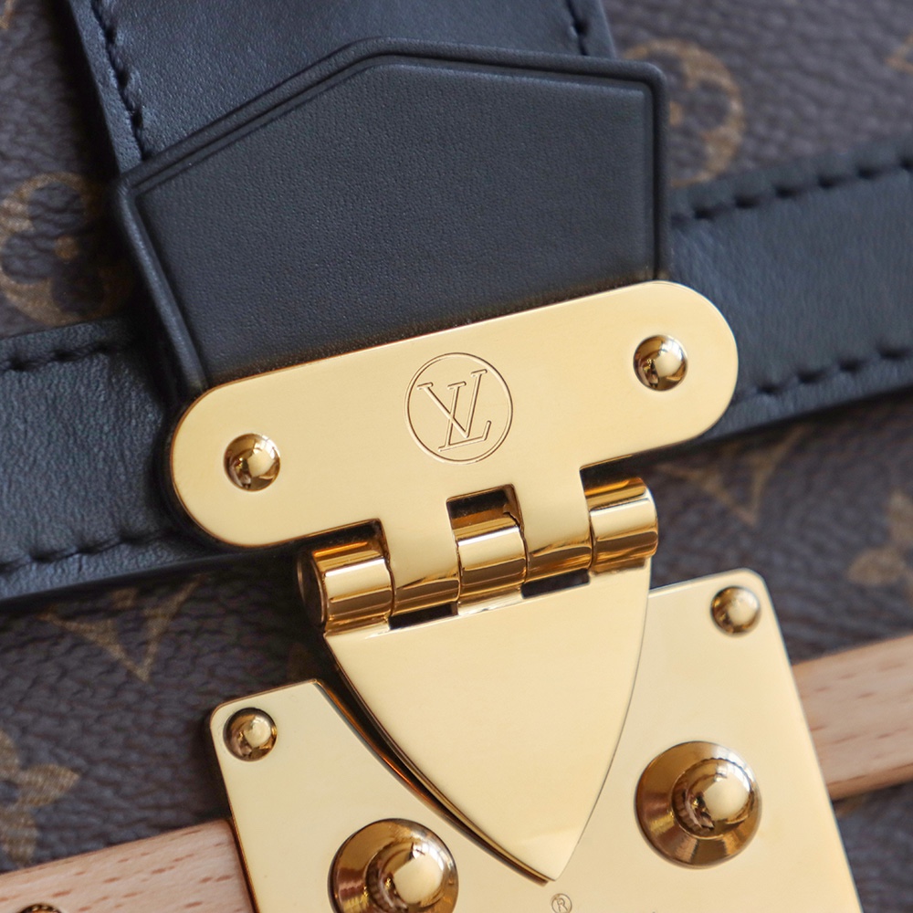 LV M45908 Trianon PM 正品級原單高仿手提包¥2,880.00-頂級1:1精品高仿包包香港台灣批發價格推薦微信哪裡買