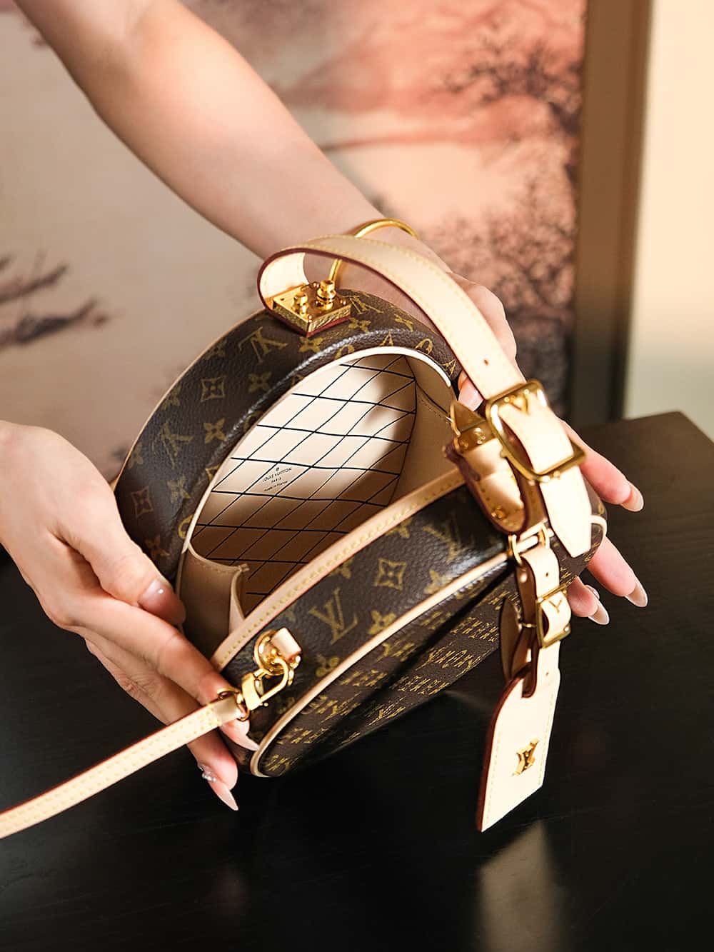 LV M43514 PETITE BOÎTE CHAPEAU 高仿手袋坐擁著斷貨王之位¥2,450.00-頂級1:1精品高仿包包香港台灣批發價格推薦微信哪裡買