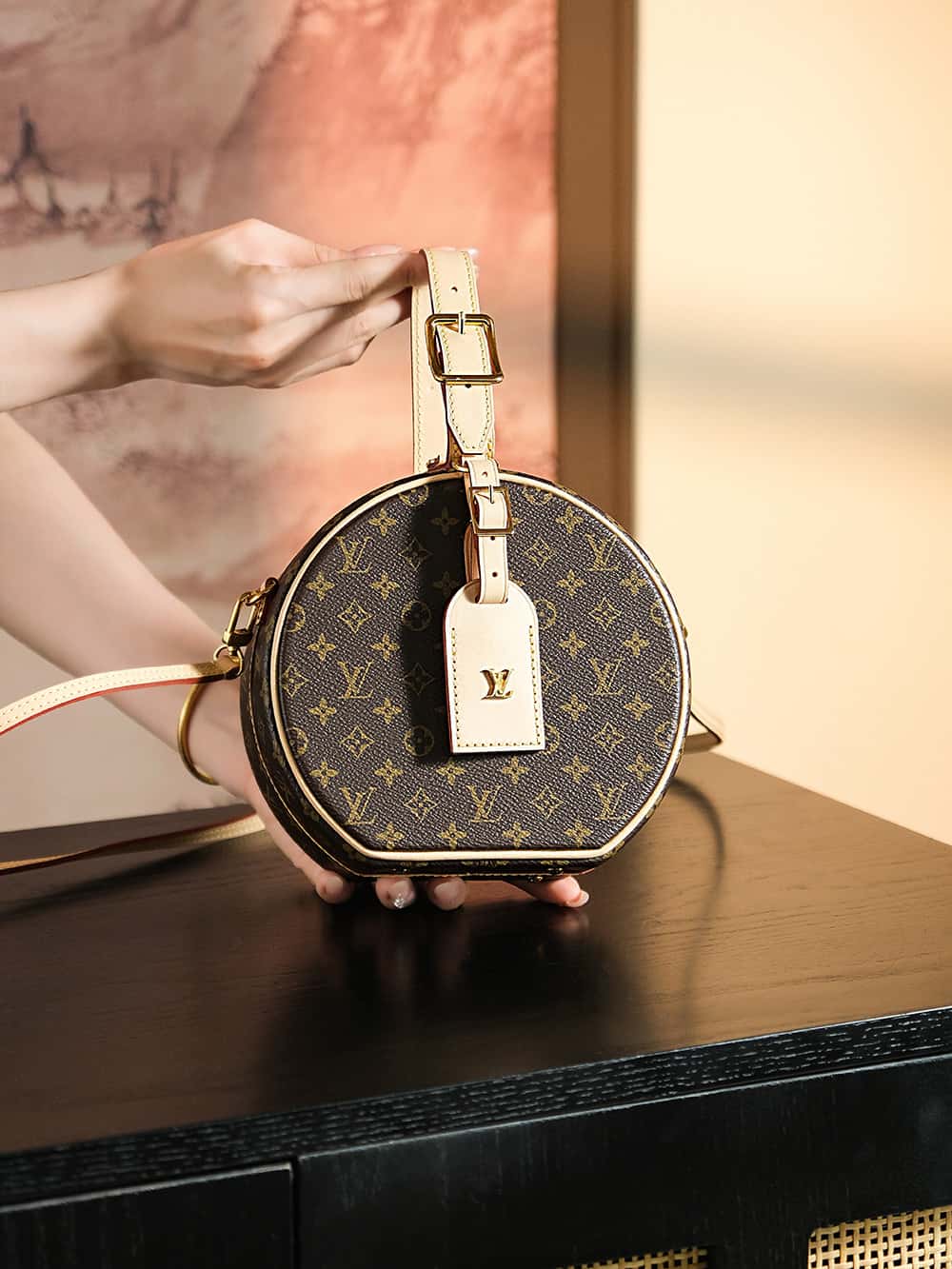 LV M43514 PETITE BOÎTE CHAPEAU 高仿手袋坐擁著斷貨王之位¥2,450.00-頂級1:1精品高仿包包香港台灣批發價格推薦微信哪裡買