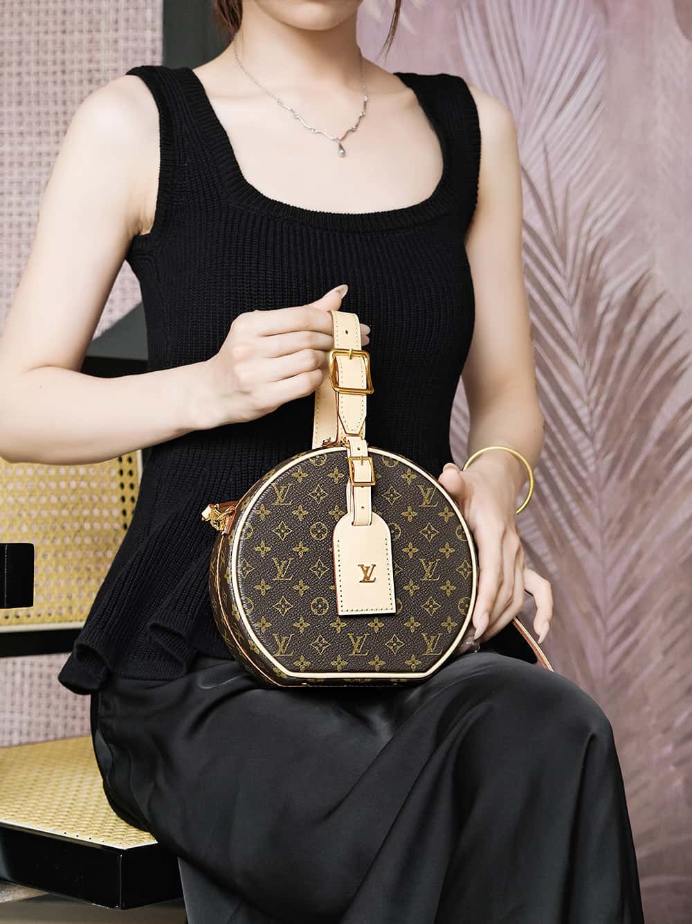 LV M43514 PETITE BOÎTE CHAPEAU 高仿手袋坐擁著斷貨王之位¥2,450.00-頂級1:1精品高仿包包香港台灣批發價格推薦微信哪裡買