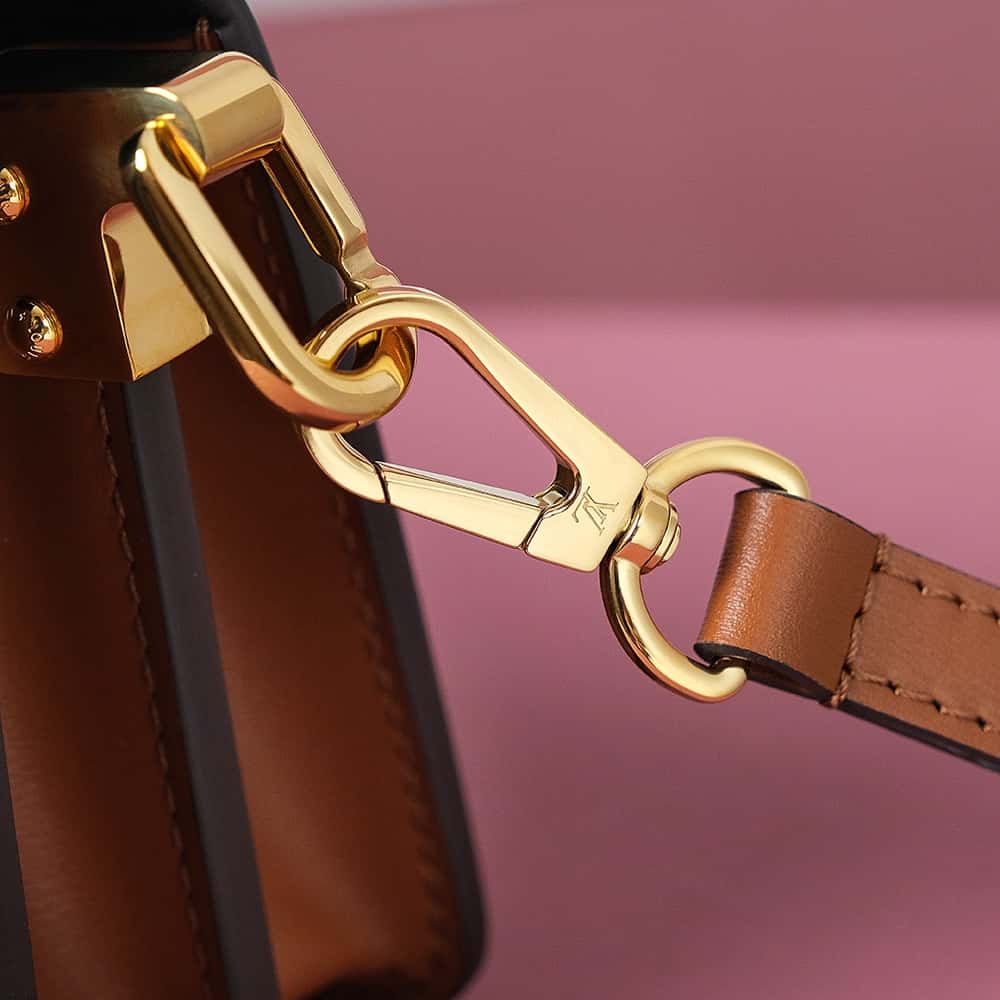 LV M46757 DAUPHINE EAST WEST高仿 手袋最美郵差包¥2,680.00-頂級1:1精品高仿包包香港台灣批發價格推薦微信哪裡買