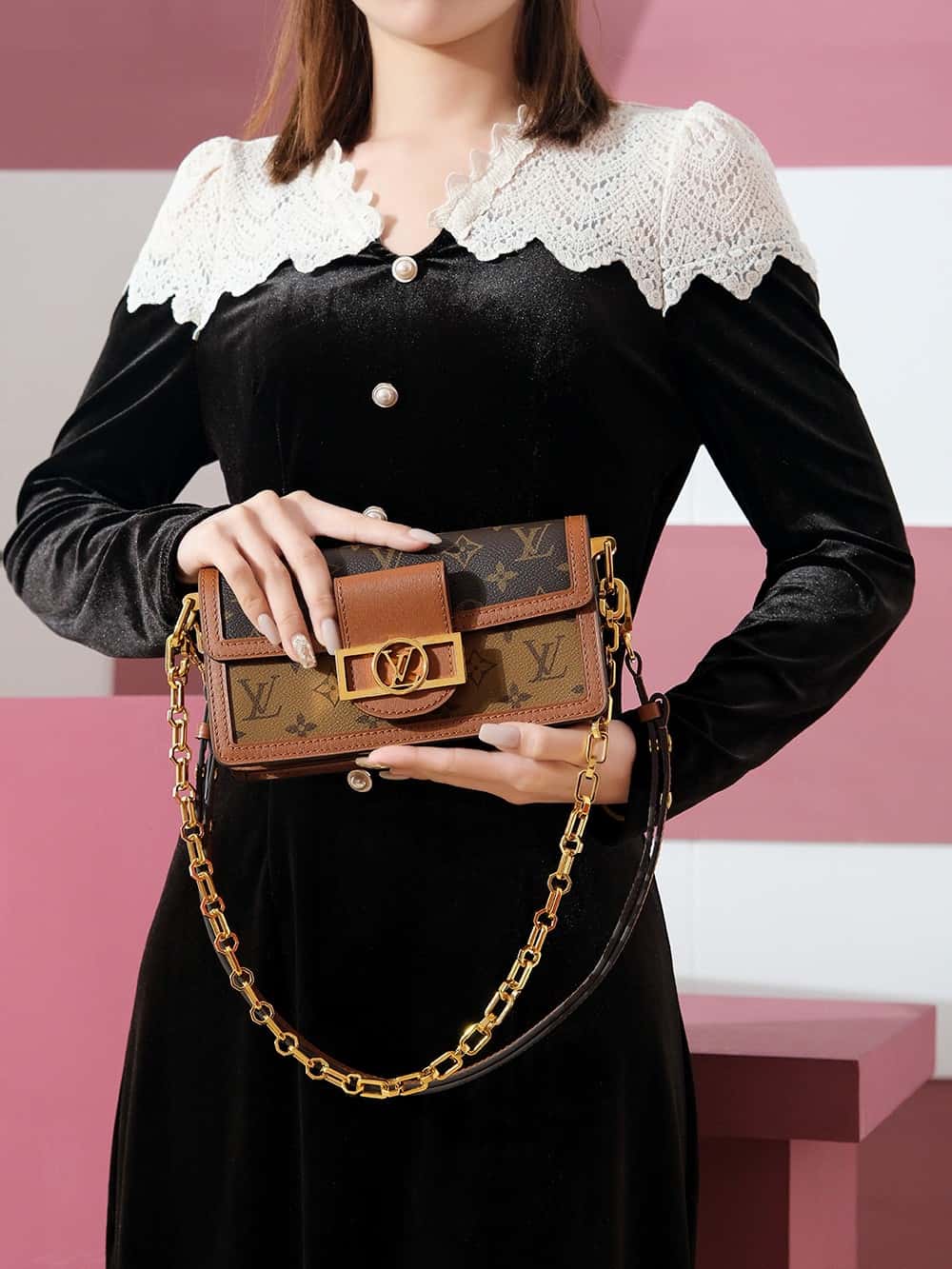 LV M46757 DAUPHINE EAST WEST高仿 手袋最美郵差包¥2,680.00-頂級1:1精品高仿包包香港台灣批發價格推薦微信哪裡買