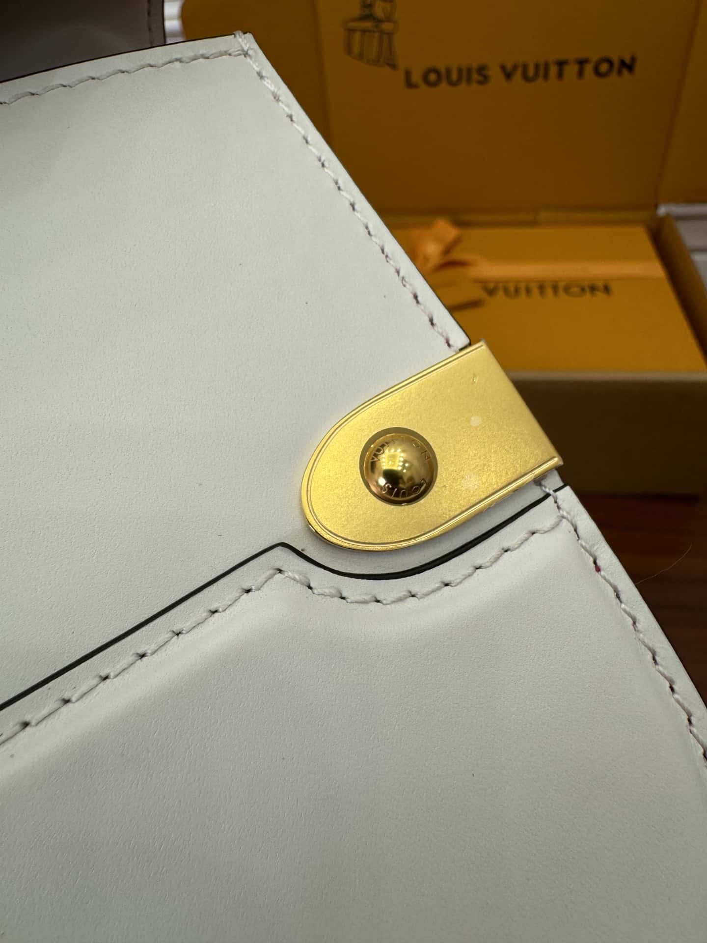 LV高仿 M23654 Orsay MM專櫃同步電子芯片內碼¥2,480.00-頂級1:1精品高仿包包香港台灣批發價格推薦微信哪裡買