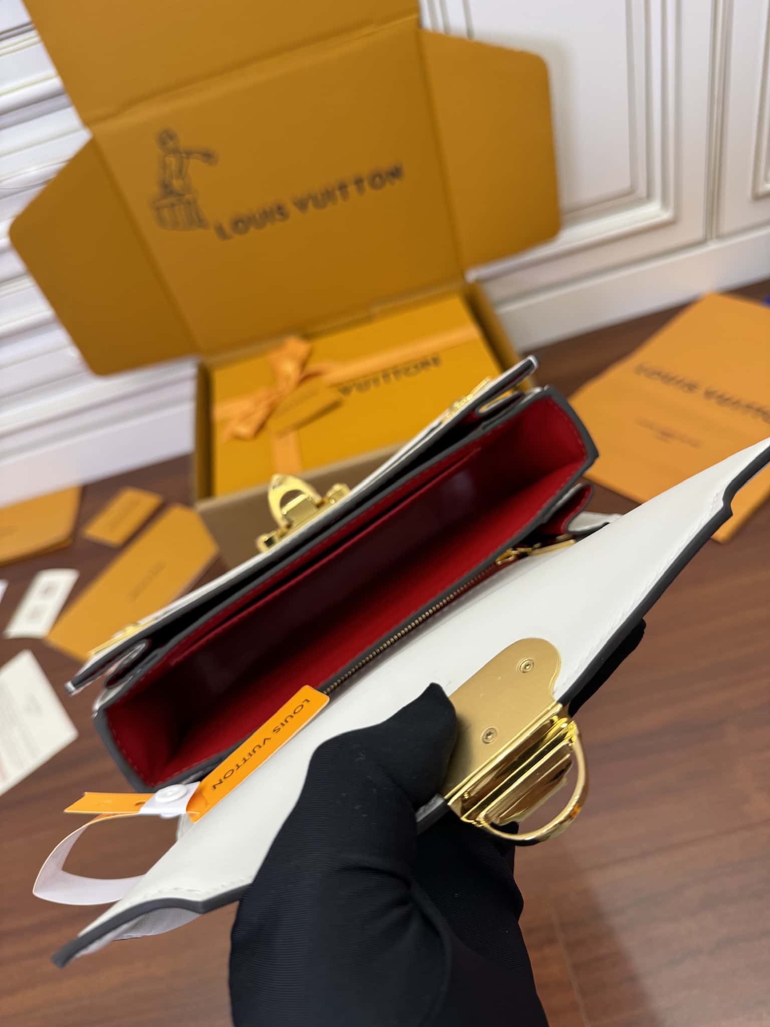 LV高仿 M23654 Orsay MM專櫃同步電子芯片內碼¥2,480.00-頂級1:1精品高仿包包香港台灣批發價格推薦微信哪裡買