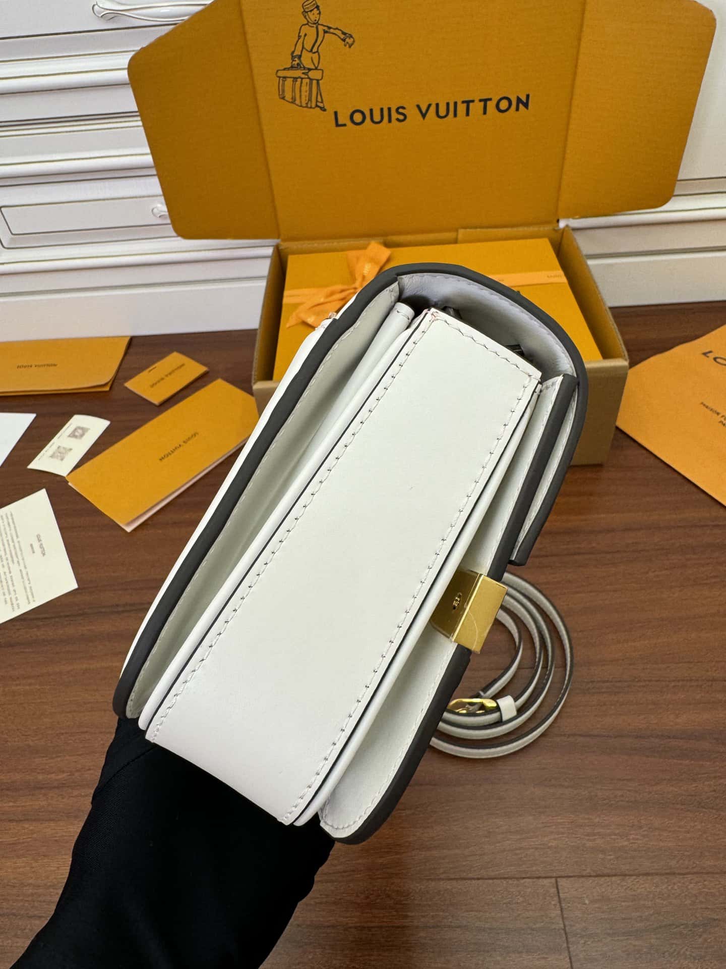 LV高仿 M23654 Orsay MM專櫃同步電子芯片內碼¥2,480.00-頂級1:1精品高仿包包香港台灣批發價格推薦微信哪裡買