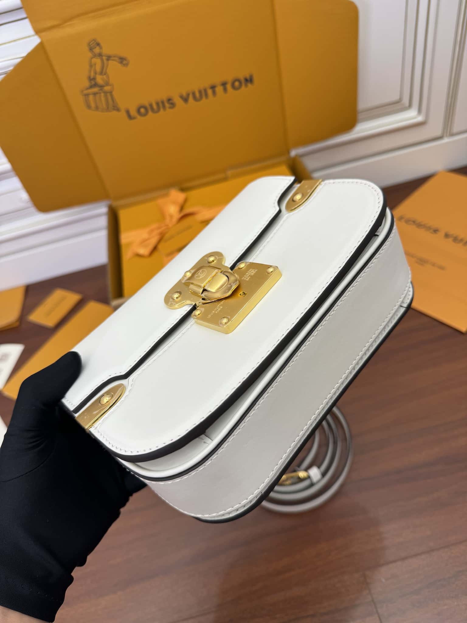 LV高仿 M23654 Orsay MM專櫃同步電子芯片內碼¥2,480.00-頂級1:1精品高仿包包香港台灣批發價格推薦微信哪裡買