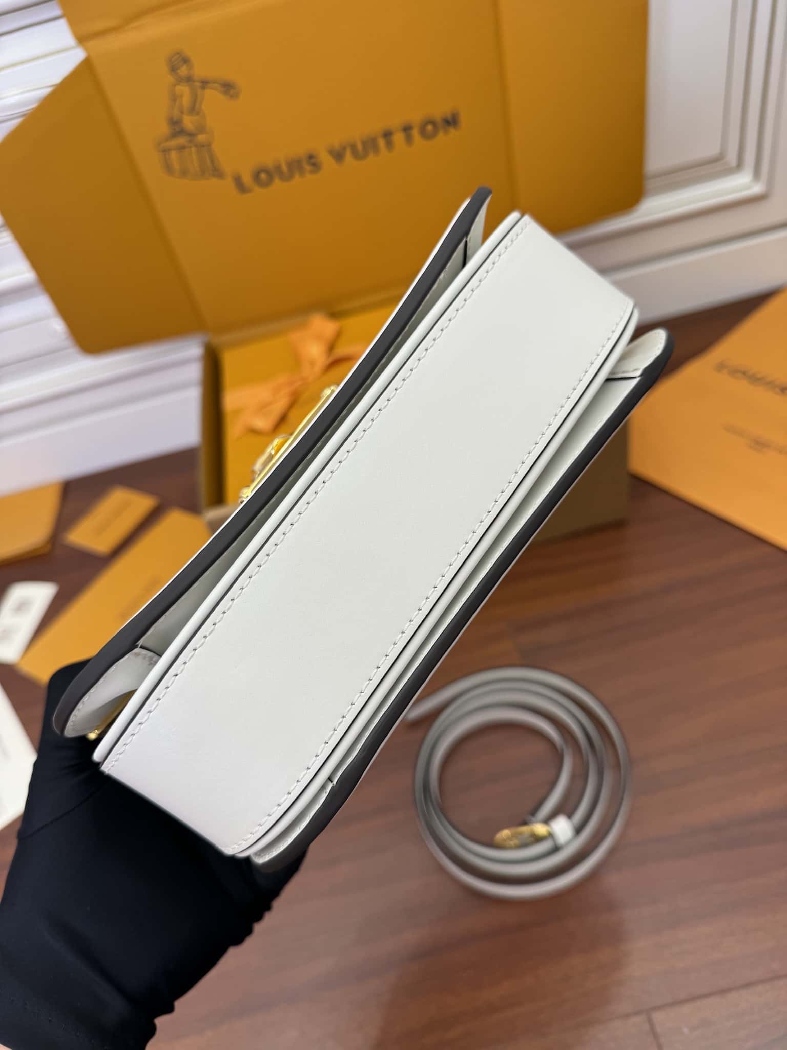 LV高仿 M23654 Orsay MM專櫃同步電子芯片內碼¥2,480.00-頂級1:1精品高仿包包香港台灣批發價格推薦微信哪裡買