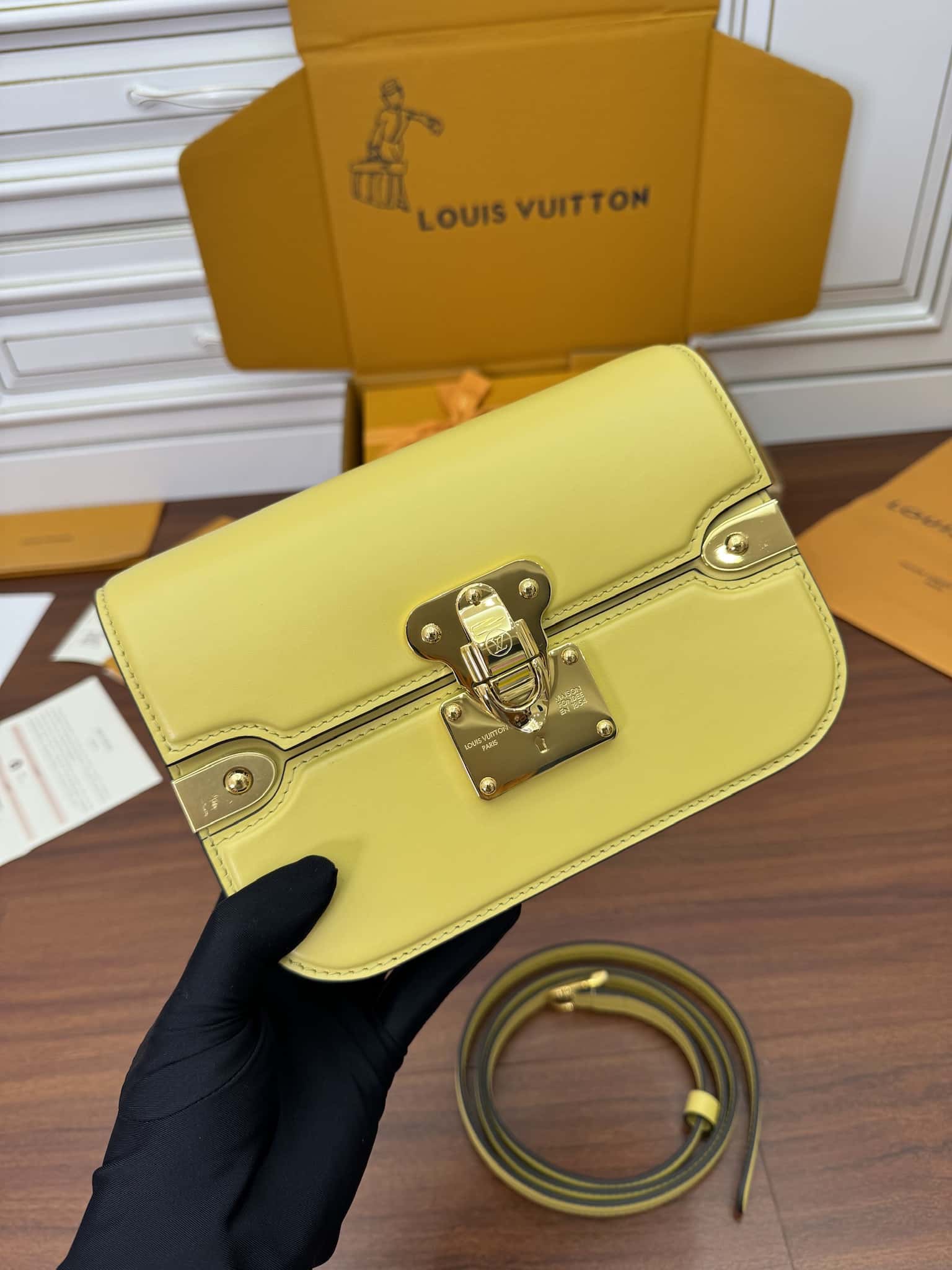 LV正品代工廠意大利A級出品代購級高仿包 M23646 Orsay MM¥2,880.00-頂級1:1精品高仿包包香港台灣批發價格推薦微信哪裡買