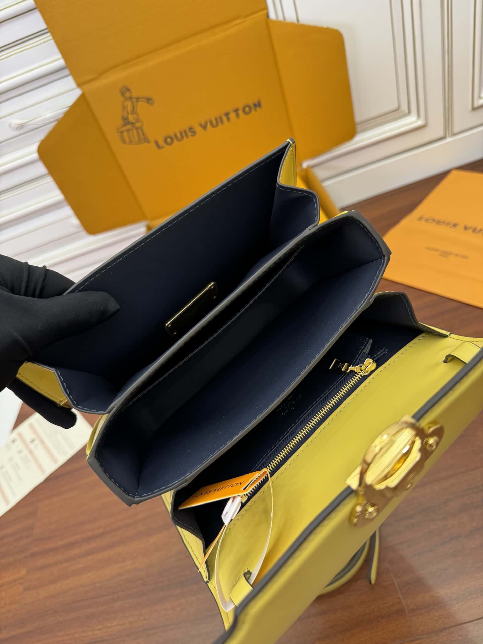 LV正品代工廠意大利A級出品代購級高仿包 M23646 Orsay MM¥2,880.00-頂級1:1精品高仿包包香港台灣批發價格推薦微信哪裡買