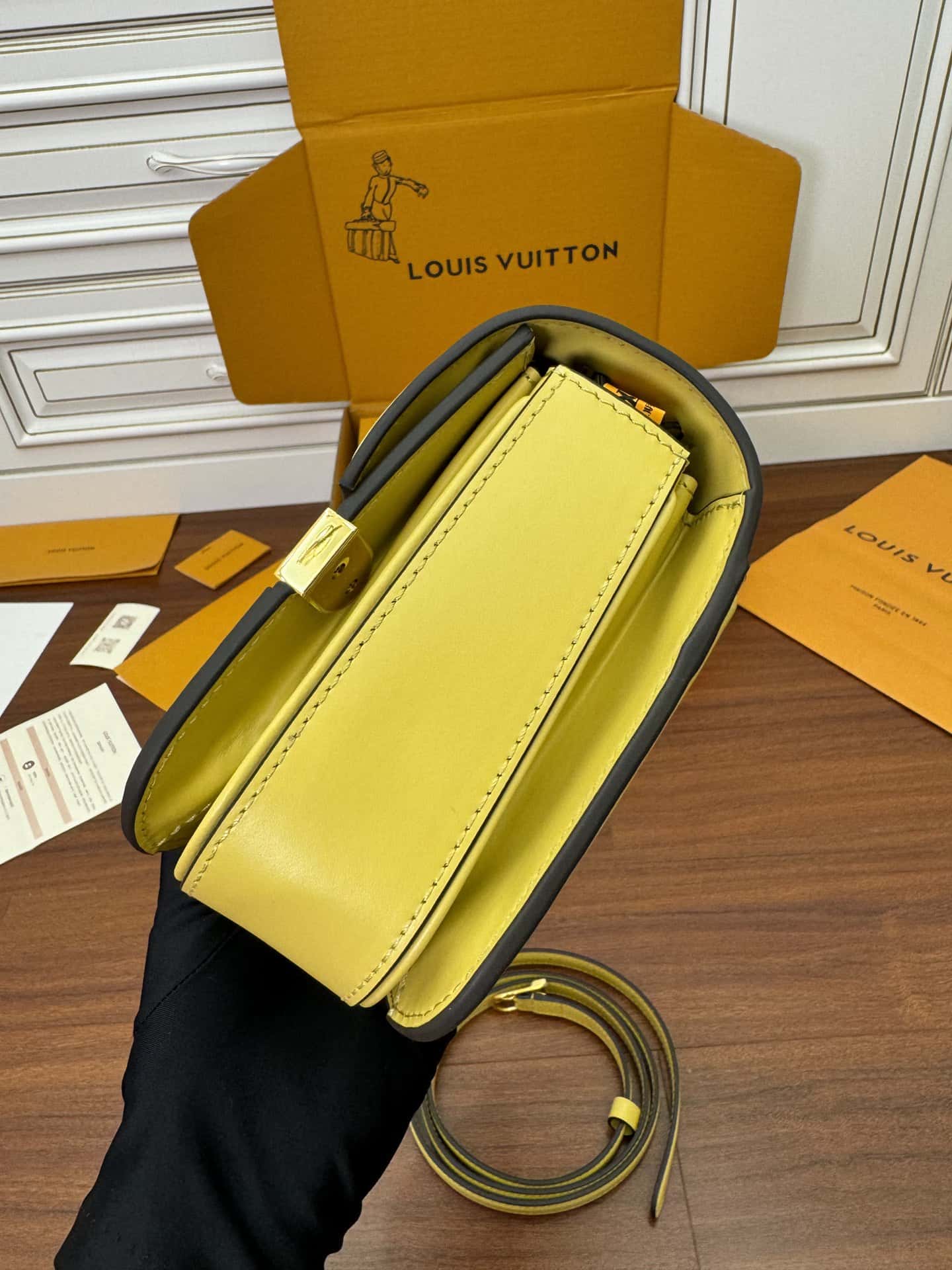 LV正品代工廠意大利A級出品代購級高仿包 M23646 Orsay MM¥2,880.00-頂級1:1精品高仿包包香港台灣批發價格推薦微信哪裡買