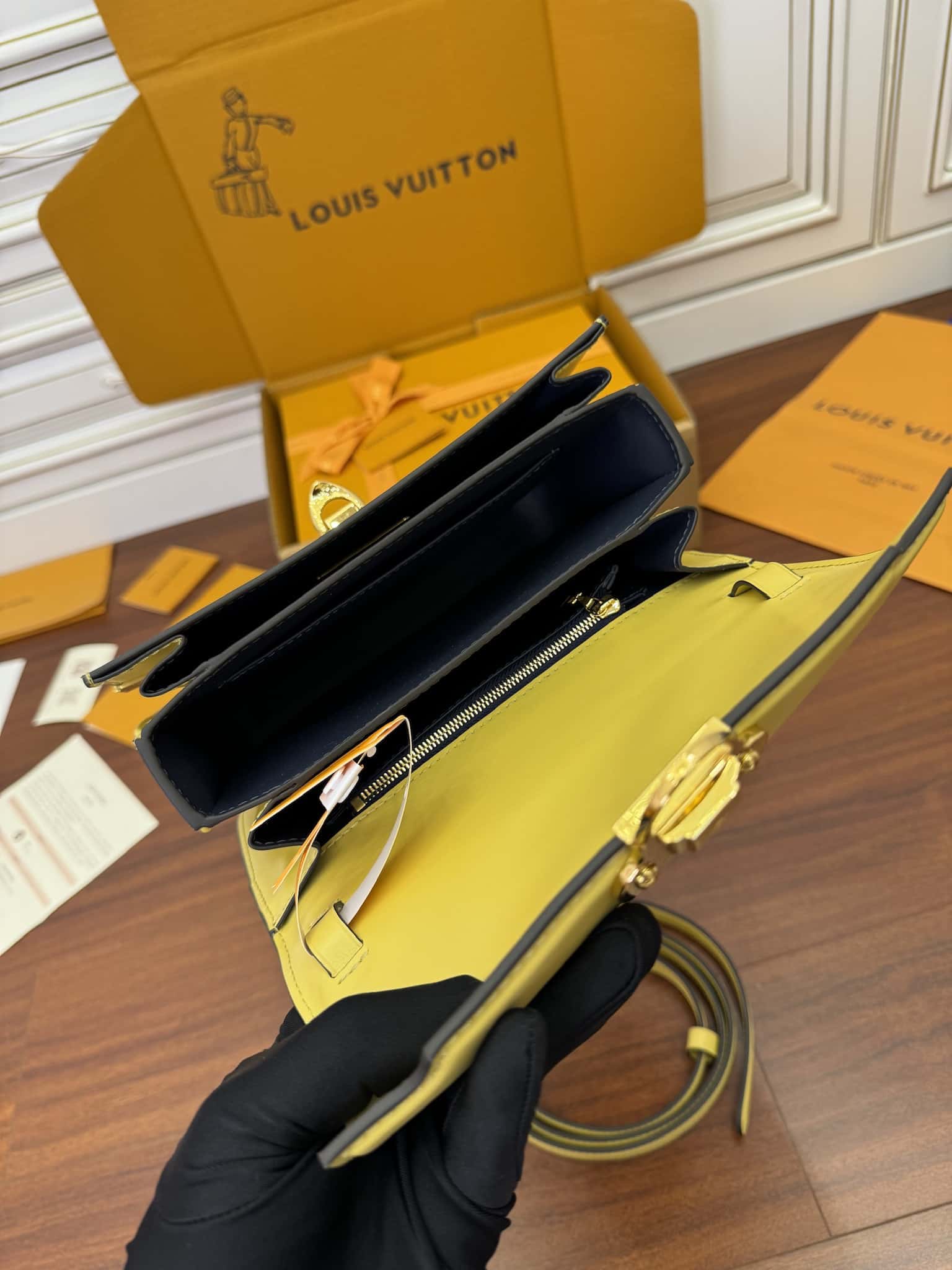 LV正品代工廠意大利A級出品代購級高仿包 M23646 Orsay MM¥2,880.00-頂級1:1精品高仿包包香港台灣批發價格推薦微信哪裡買