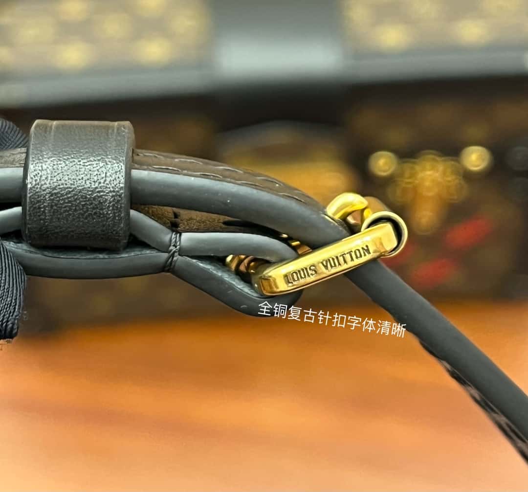 LV高仿包 M44199 Petite Malle 盒子包禮品袋A級出品¥2,480.00-頂級1:1精品高仿包包香港台灣批發價格推薦微信哪裡買