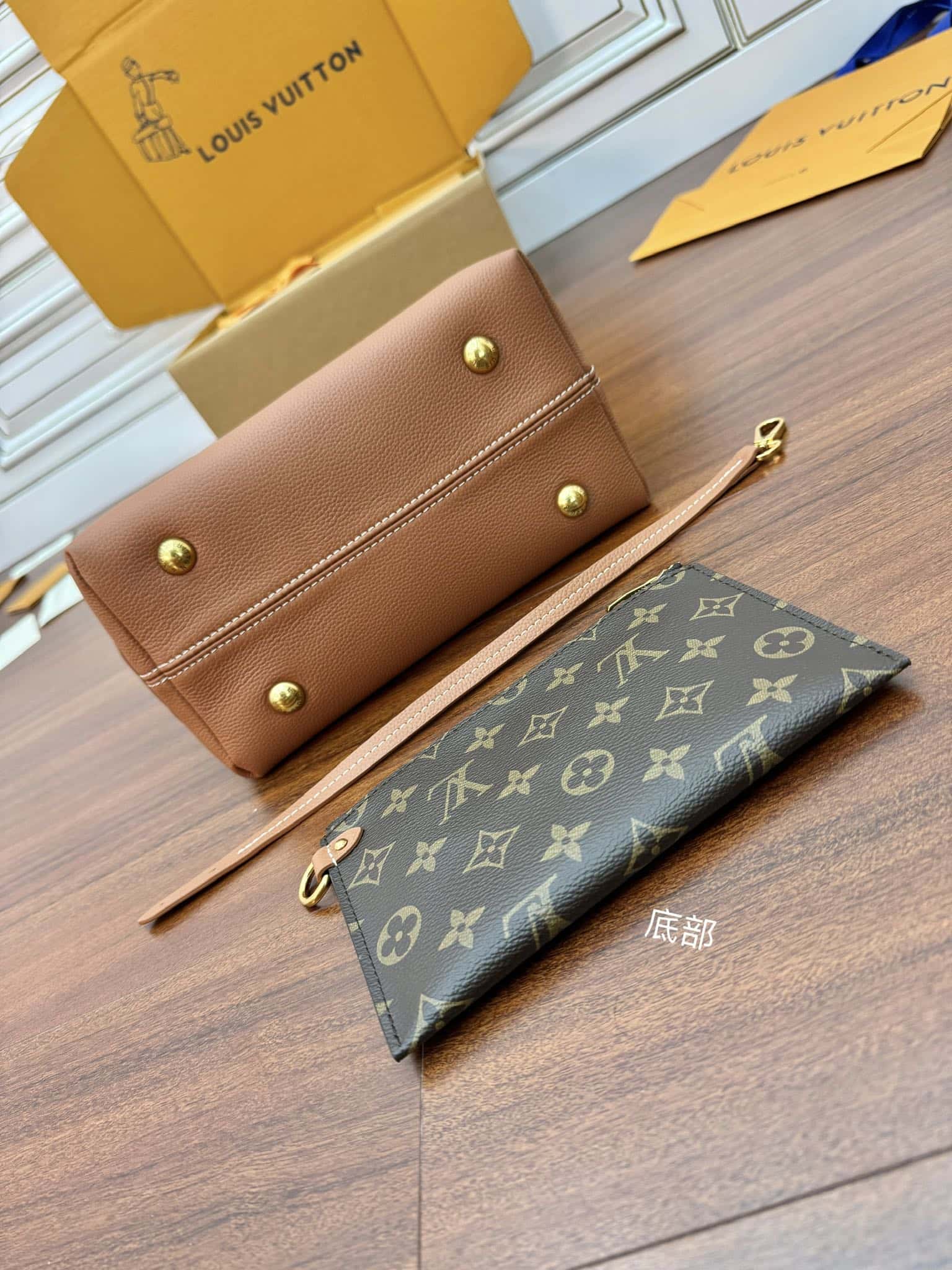 LV高仿包 M25354 Low Key Hobo PM動態電子芯片正品代工廠意大利A級皮料¥2,880.00-頂級1:1精品高仿包包香港台灣批發價格推薦微信哪裡買