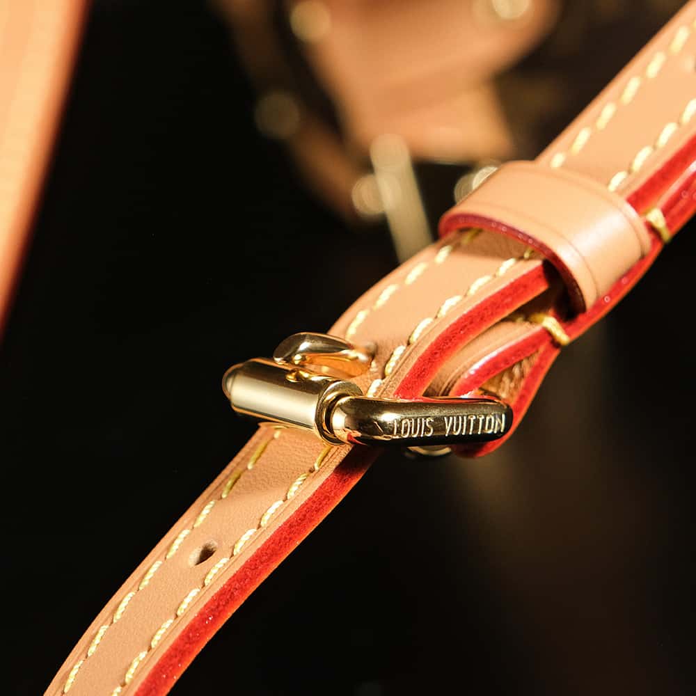 LV高仿包 𝑺𝑰𝑫𝑬 𝑻𝑹𝑼𝑵𝑲芯片菱形跳動碼中號繫列#M𝟒𝟔𝟑𝟓𝟖¥2,380.00-頂級1:1精品高仿包包香港台灣批發價格推薦微信哪裡買