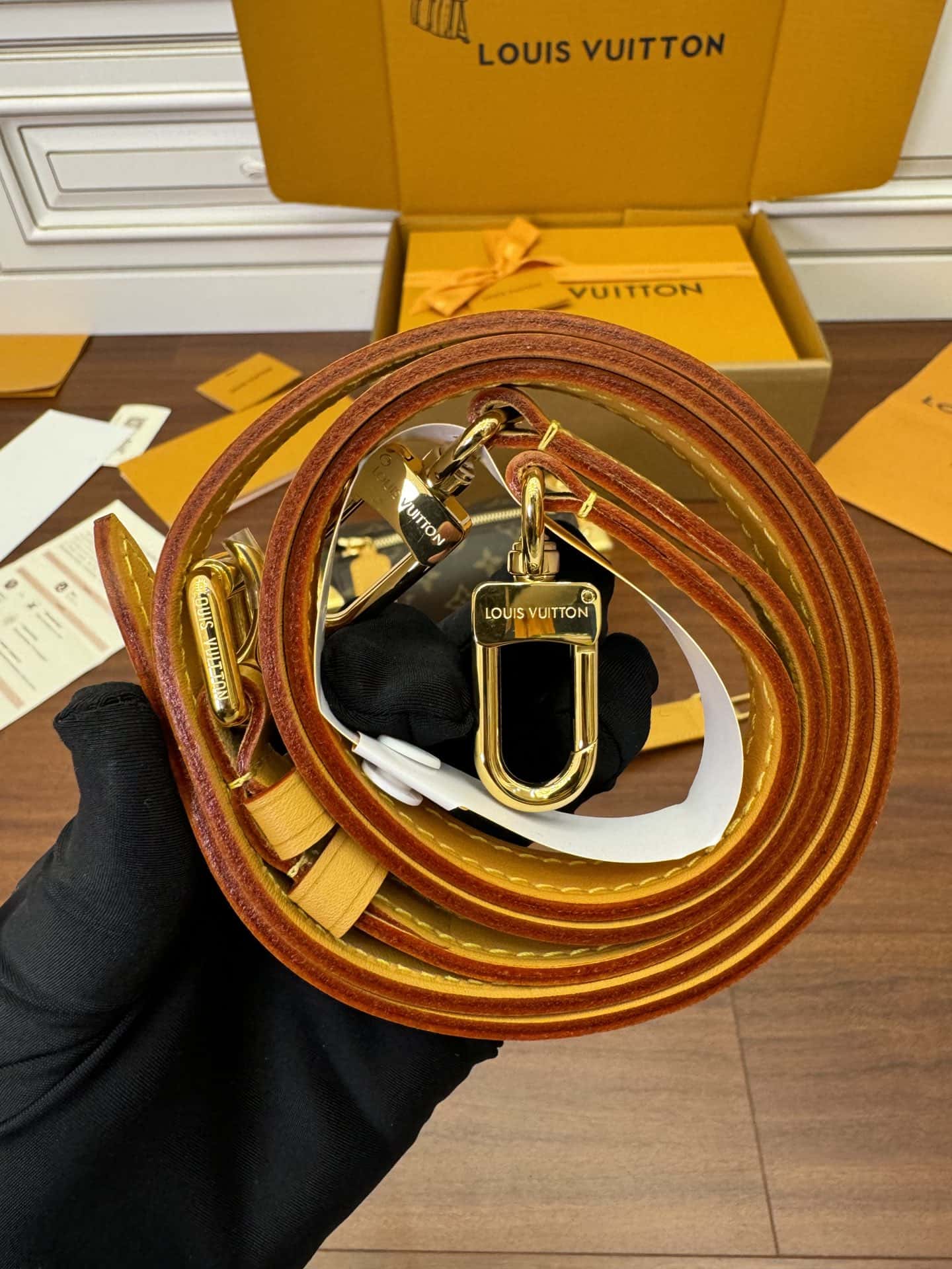 LV高仿包 M46815 Side Trunk PM拍攝圖跟產品一致¥2,480.00-頂級1:1精品高仿包包香港台灣批發價格推薦微信哪裡買