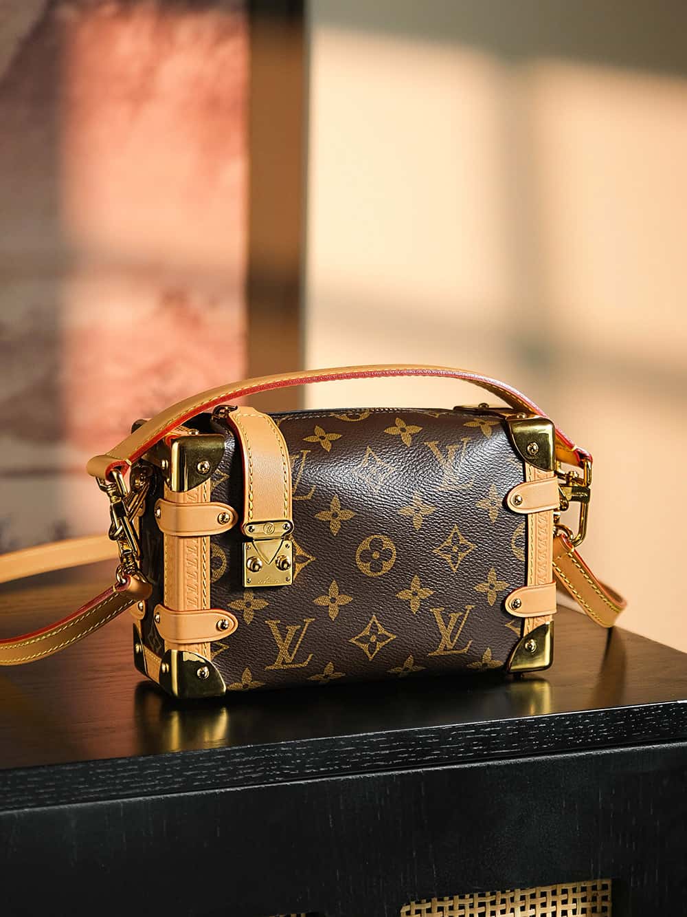 LV一比一高仿包 𝑺𝑰𝑫𝑬 𝑻𝑹𝑼𝑵𝑲小號# M46815¥2,480.00-頂級1:1精品高仿包包香港台灣批發價格推薦微信哪裡買