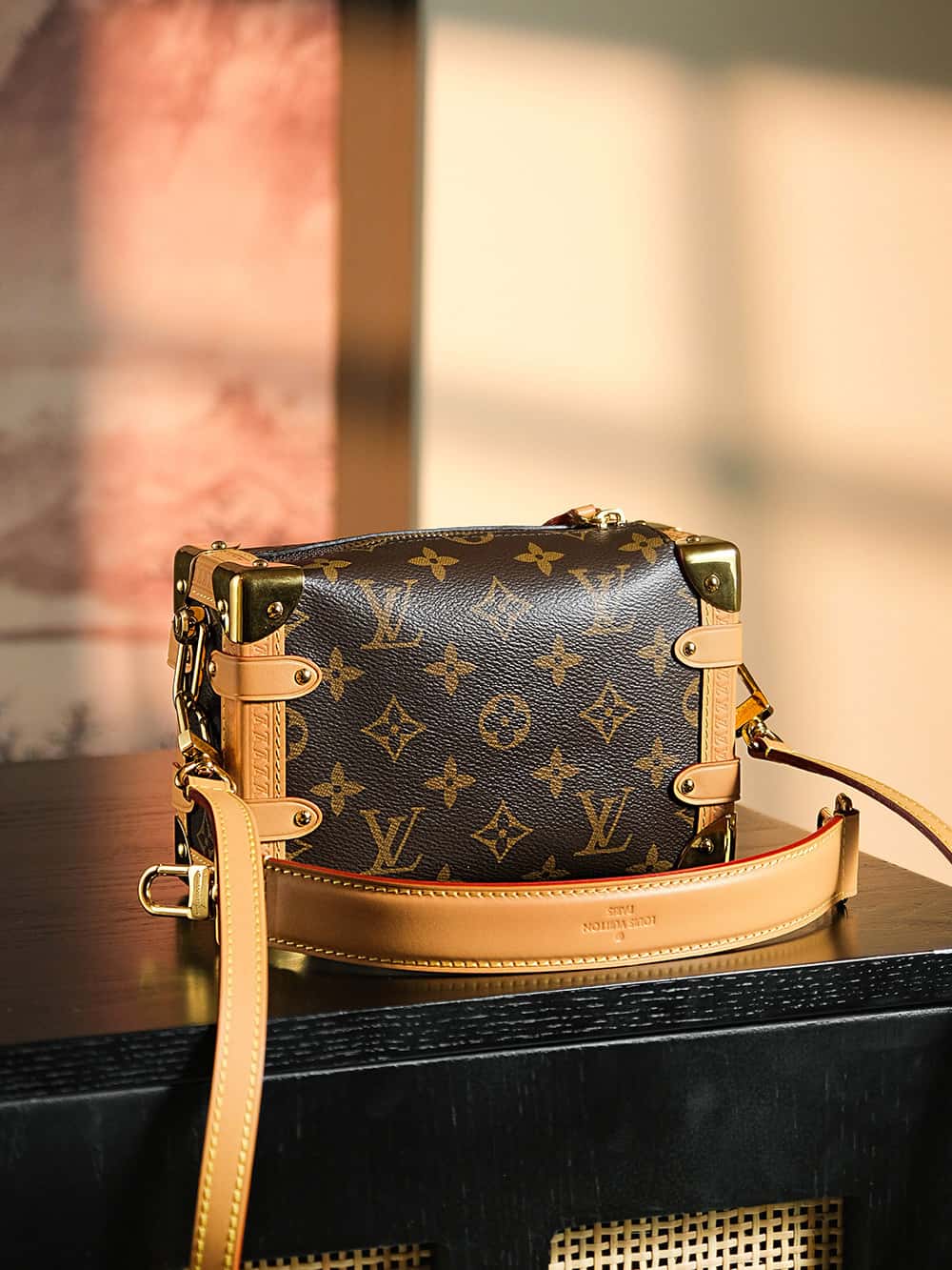 LV一比一高仿包 𝑺𝑰𝑫𝑬 𝑻𝑹𝑼𝑵𝑲小號# M46815¥2,480.00-頂級1:1精品高仿包包香港台灣批發價格推薦微信哪裡買