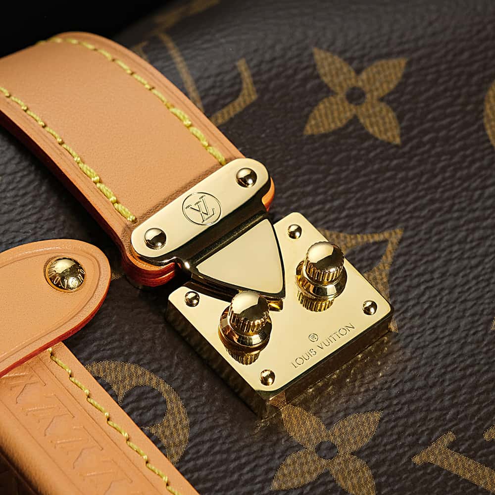 LV一比一高仿包 𝑺𝑰𝑫𝑬 𝑻𝑹𝑼𝑵𝑲小號# M46815¥2,480.00-頂級1:1精品高仿包包香港台灣批發價格推薦微信哪裡買