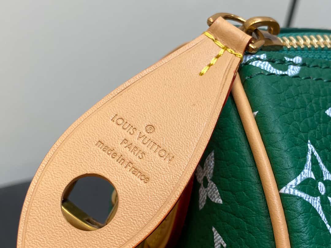 LV【原單精品】M24423綠色 全皮枕頭包speedy繫列 SPEEDY P9 BANDOULIÈRE25 原單手袋¥2,480.00-頂級1:1精品高仿包包香港台灣批發價格推薦微信哪裡買