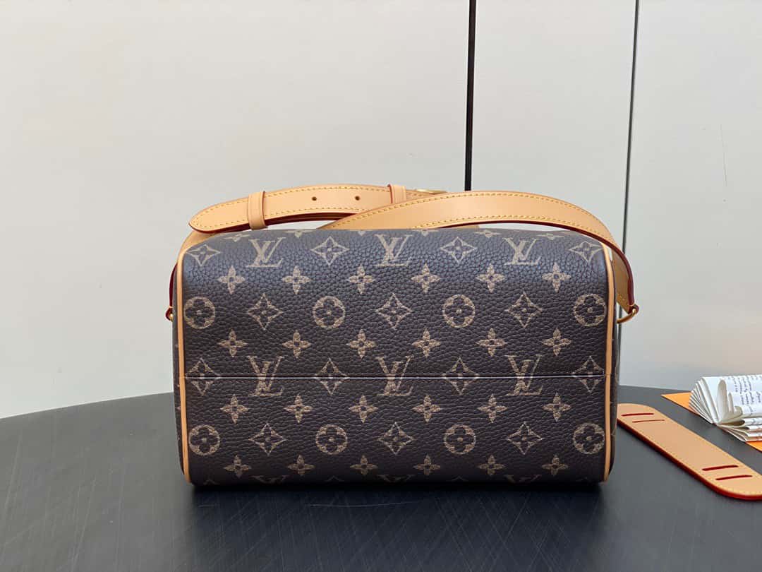LV【原單精品】M24443咖啡色 全皮高仿枕頭包speedy繫列 SPEEDY P9 BANDOULIÈRE25 手袋¥2,480.00-頂級1:1精品高仿包包香港台灣批發價格推薦微信哪裡買