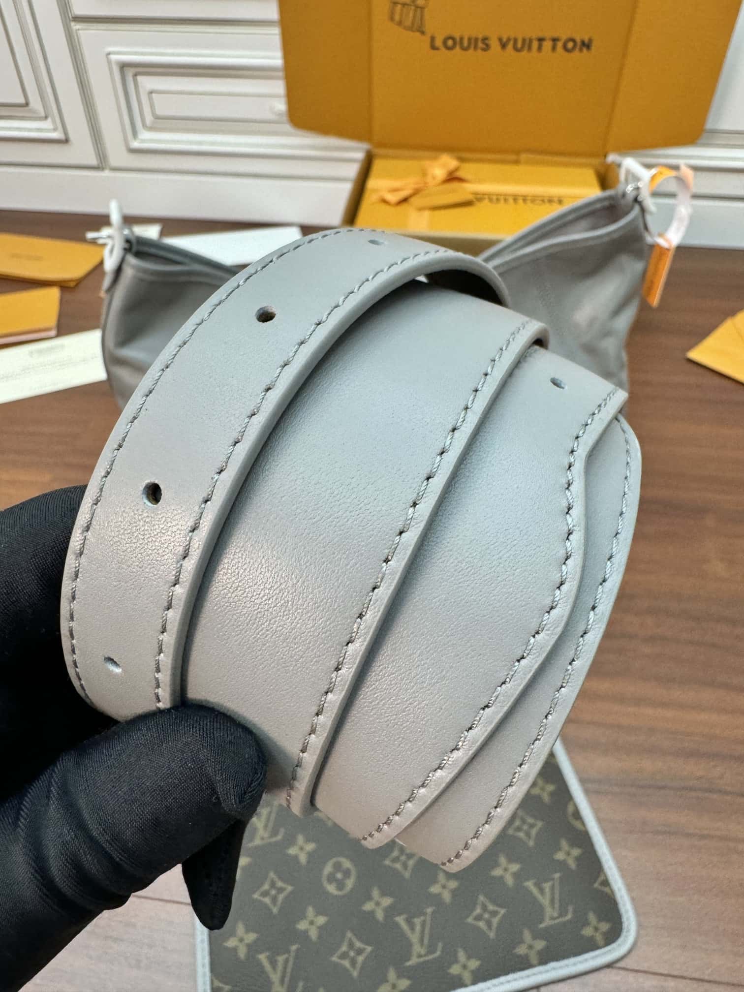 LV M12583 當季新款 CARRYALL DARK 中號一比一高仿手袋¥2,480.00-頂級1:1精品高仿包包香港台灣批發價格推薦微信哪裡買