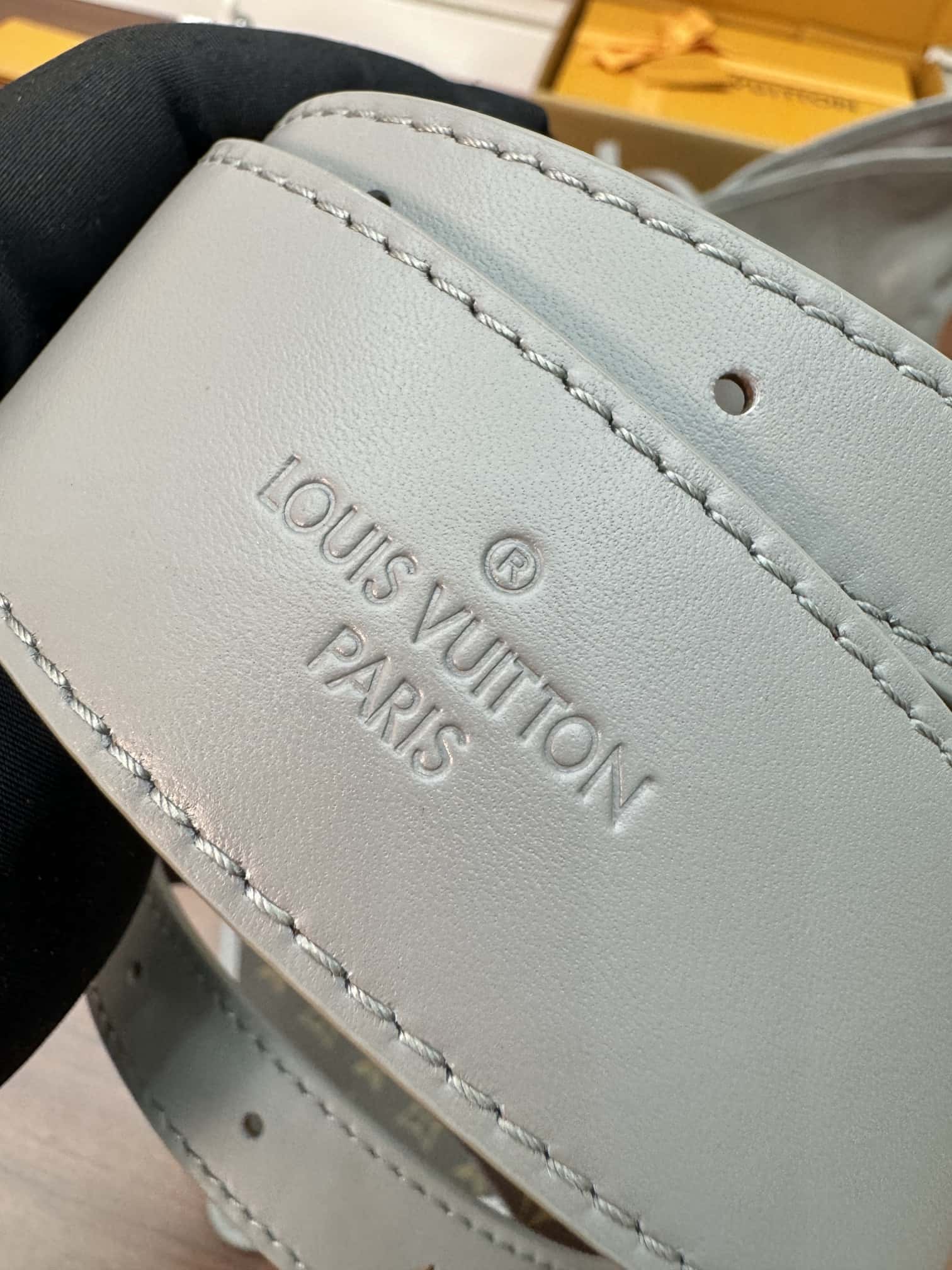 LV M12583 當季新款 CARRYALL DARK 中號一比一高仿手袋¥2,480.00-頂級1:1精品高仿包包香港台灣批發價格推薦微信哪裡買