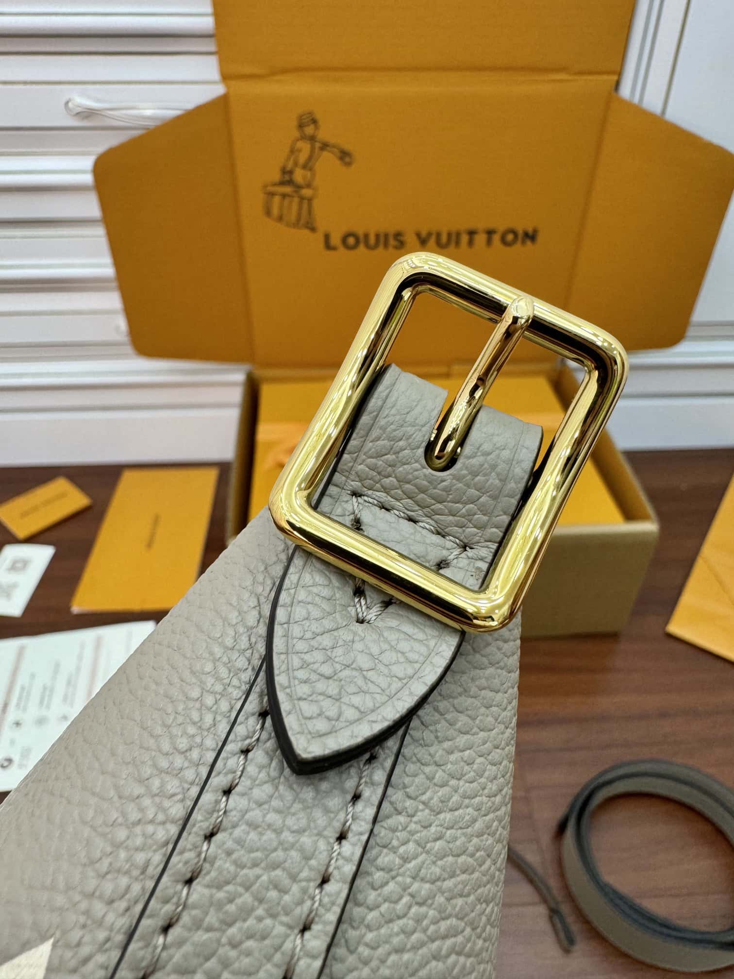 LV M47180 CARRYALL 小號一比一原單手袋¥2,480.00-頂級1:1精品高仿包包香港台灣批發價格推薦微信哪裡買
