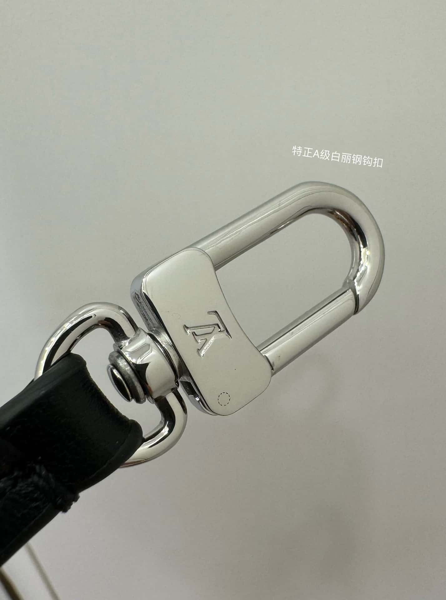 LV高仿包 M25143 當季新款 CARRYALL DARK 中號手袋¥2,480.00-頂級1:1精品高仿包包香港台灣批發價格推薦微信哪裡買