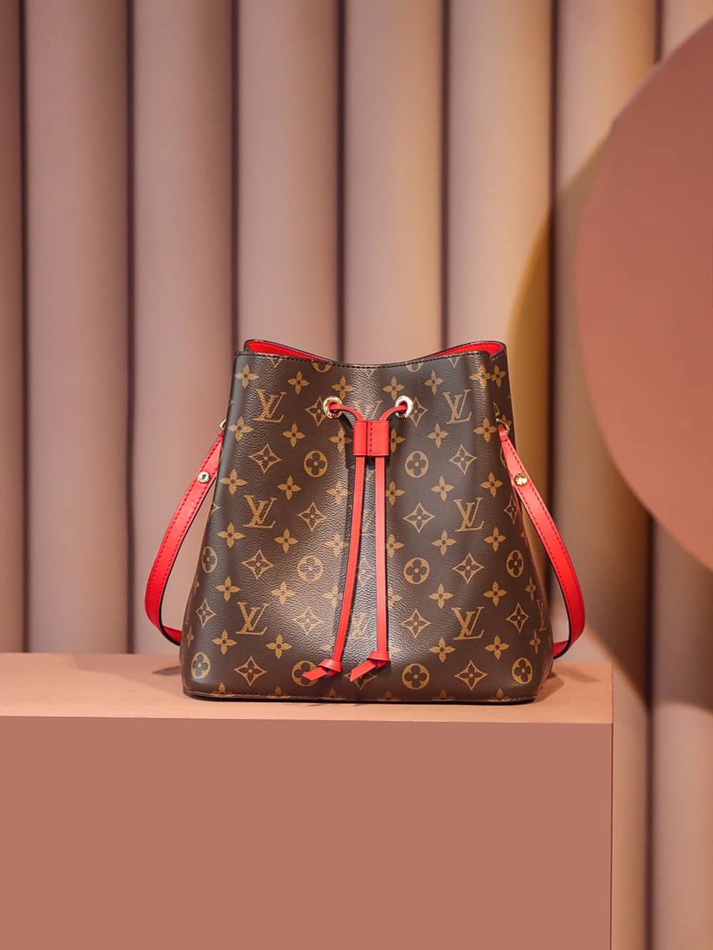 LV高仿包Louis Vuitton M44021 NéoNoé經典繫列 #M44021#免檢版¥2,480.00-頂級1:1精品高仿包包香港台灣批發價格推薦微信哪裡買
