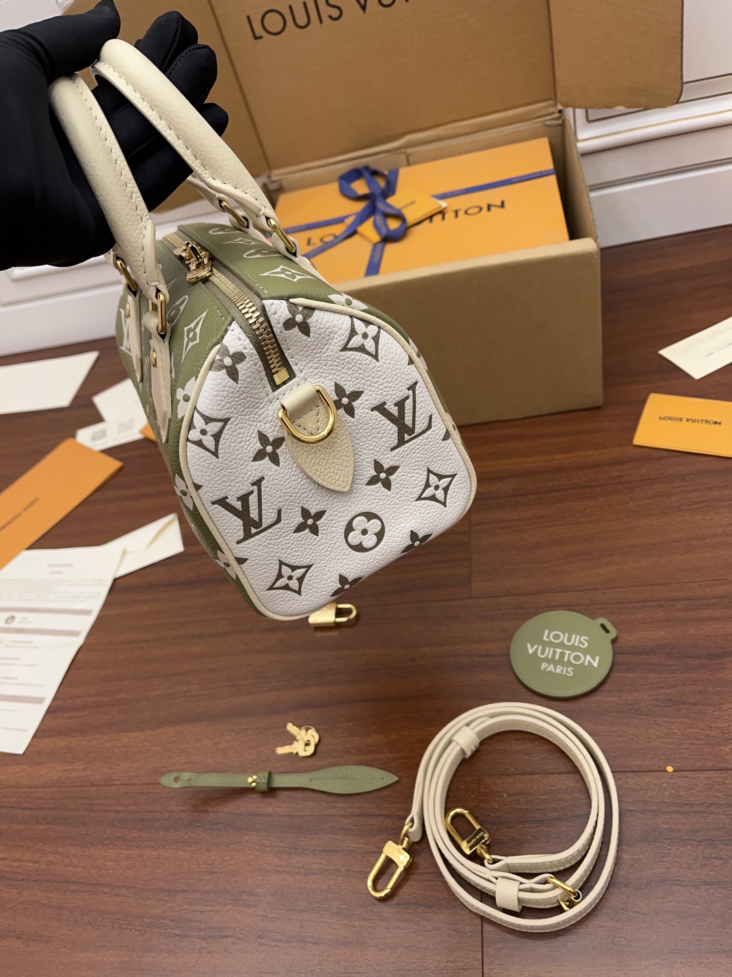 高仿原單LV M46118 牛油果綠 SPEEDY 20 手提包¥2,480.00-頂級1:1精品高仿包包香港台灣批發價格推薦微信哪裡買