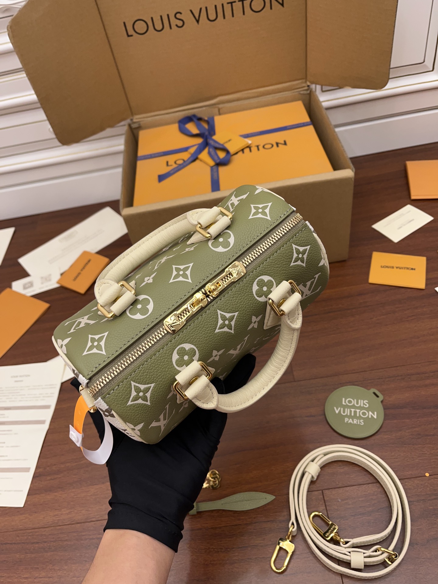 高仿原單LV M46118 牛油果綠 SPEEDY 20 手提包¥2,480.00-頂級1:1精品高仿包包香港台灣批發價格推薦微信哪裡買