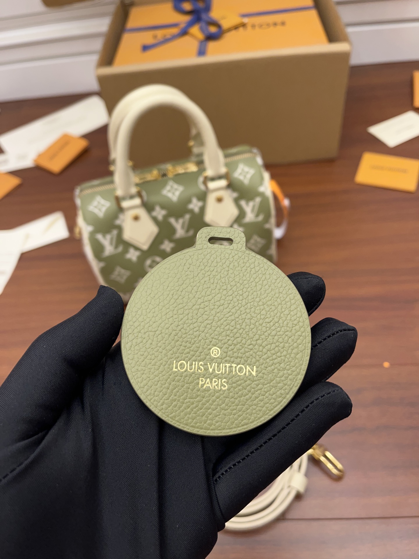 高仿原單LV M46118 牛油果綠 SPEEDY 20 手提包¥2,480.00-頂級1:1精品高仿包包香港台灣批發價格推薦微信哪裡買