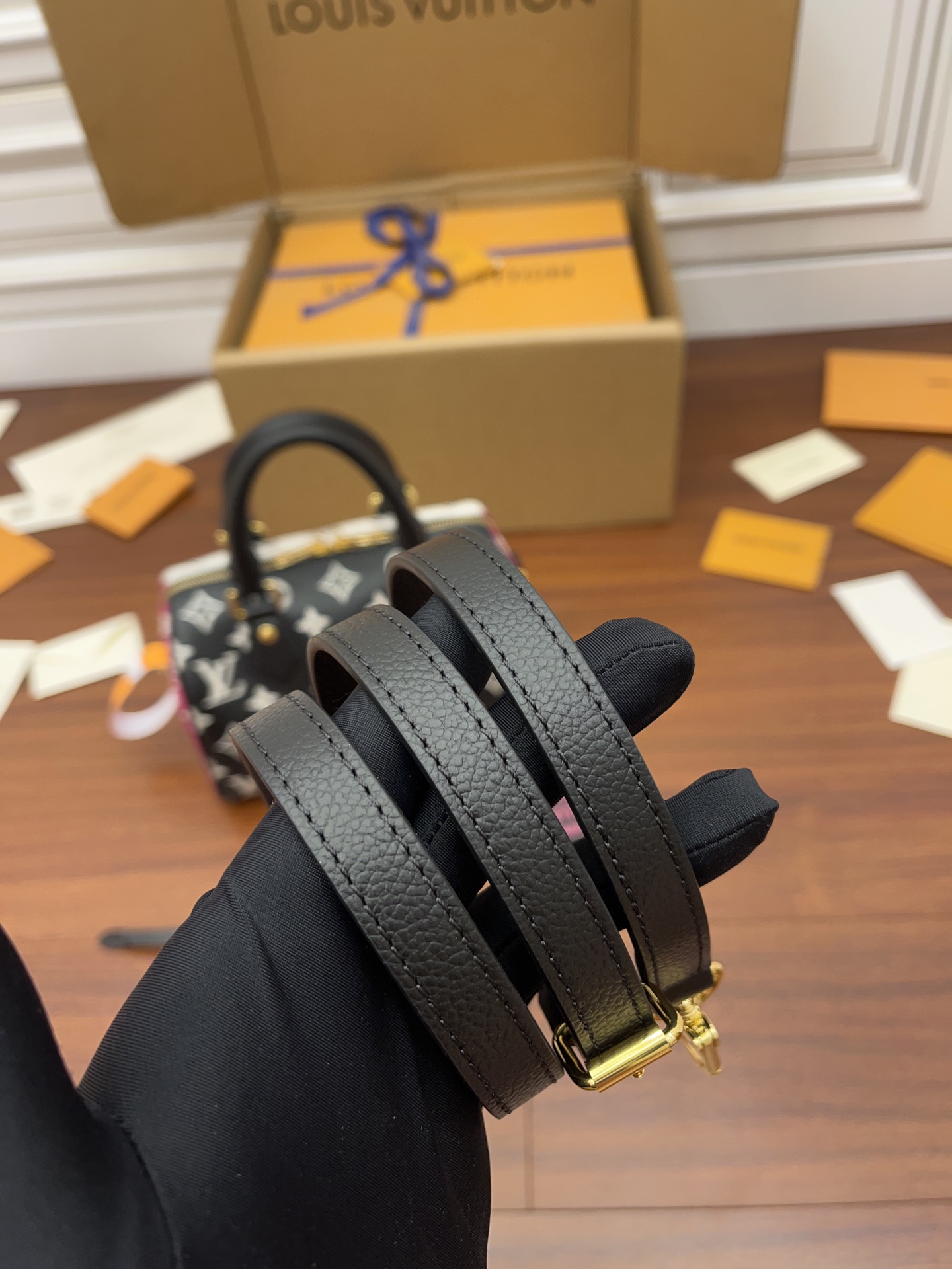 一比一原單LV M46088 SPEEDY 20 手提包A級皮料¥2,480.00-頂級1:1精品高仿包包香港台灣批發價格推薦微信哪裡買