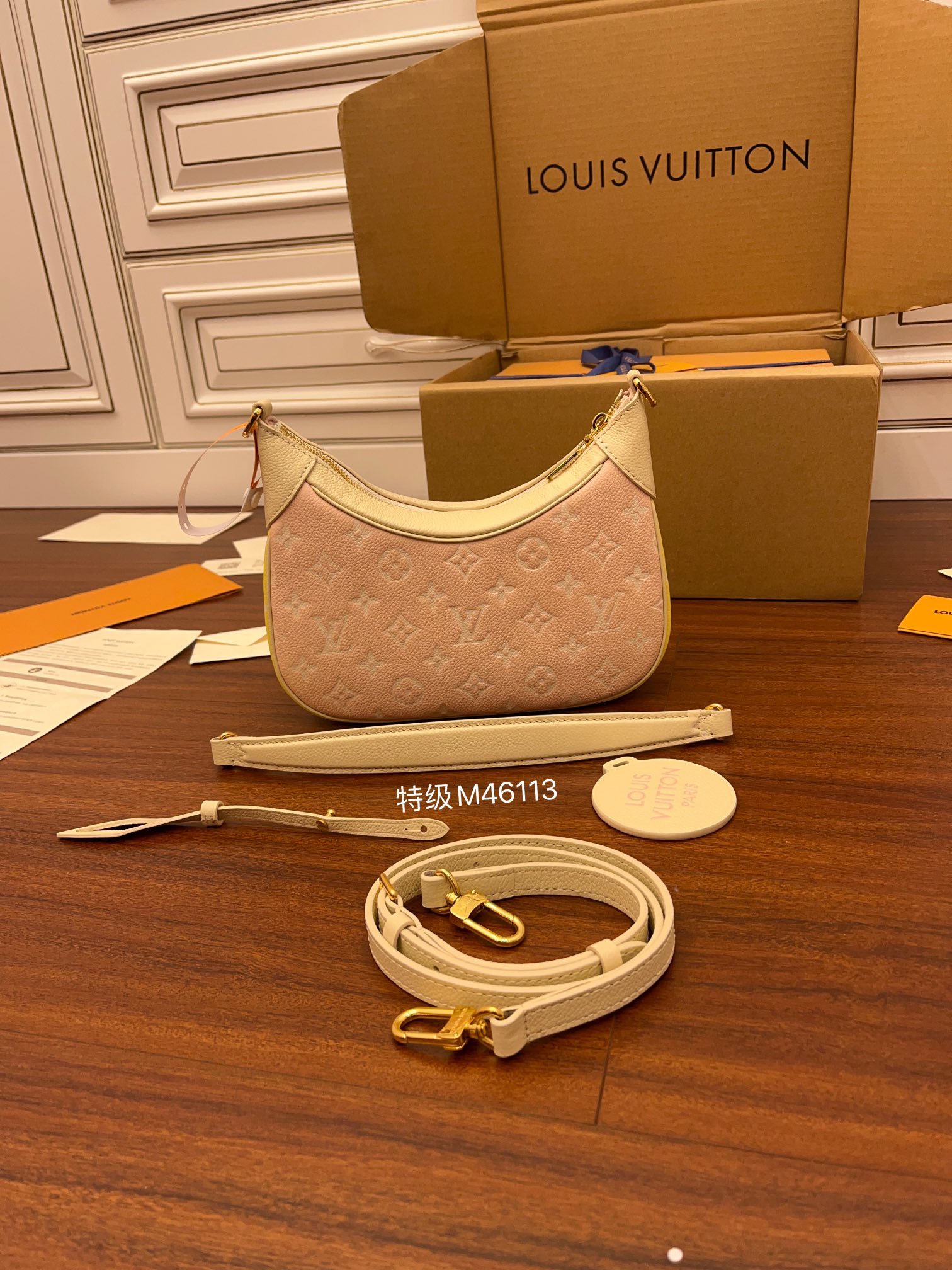 LV高仿包 M46113 Bagatelle腋下包專櫃同步電子芯片內碼¥2,480.00-頂級1:1精品高仿包包香港台灣批發價格推薦微信哪裡買