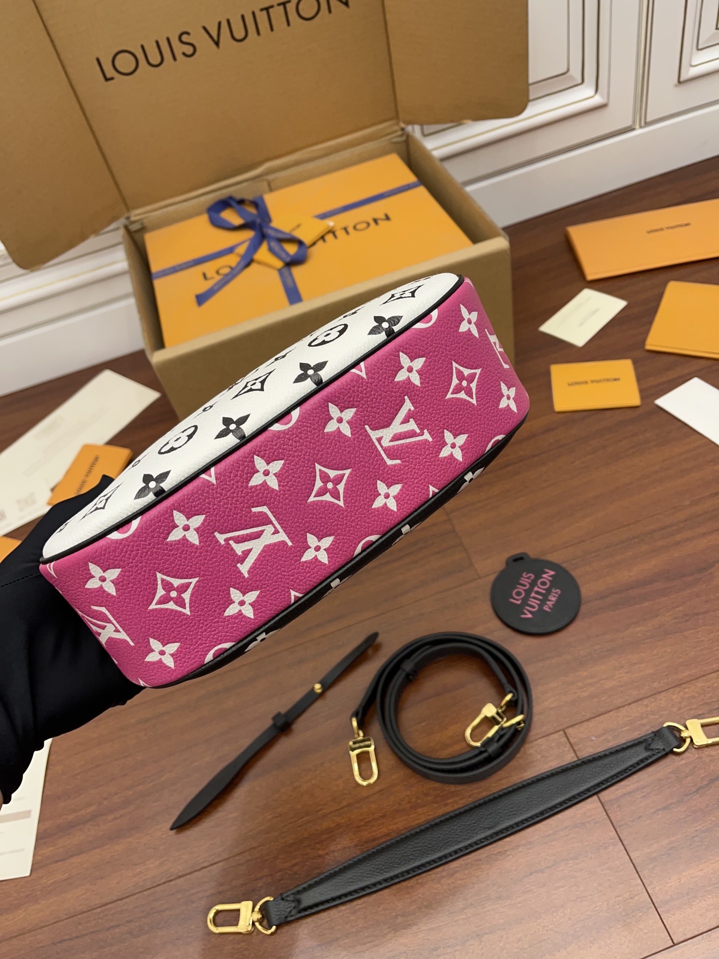 LV A級出品原單包 M46091 Bagatelle腋下包¥2,480.00-頂級1:1精品高仿包包香港台灣批發價格推薦微信哪裡買