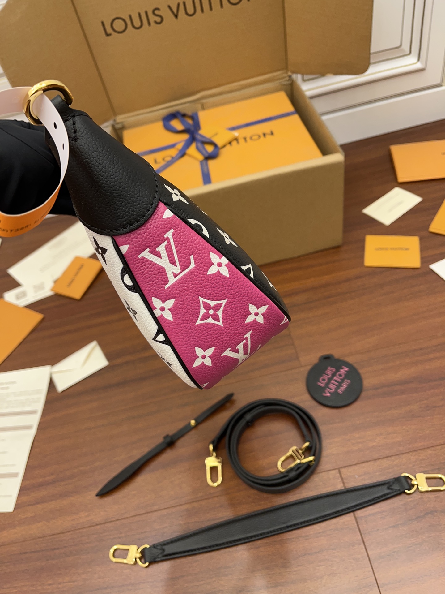 LV A級出品原單包 M46091 Bagatelle腋下包¥2,480.00-頂級1:1精品高仿包包香港台灣批發價格推薦微信哪裡買