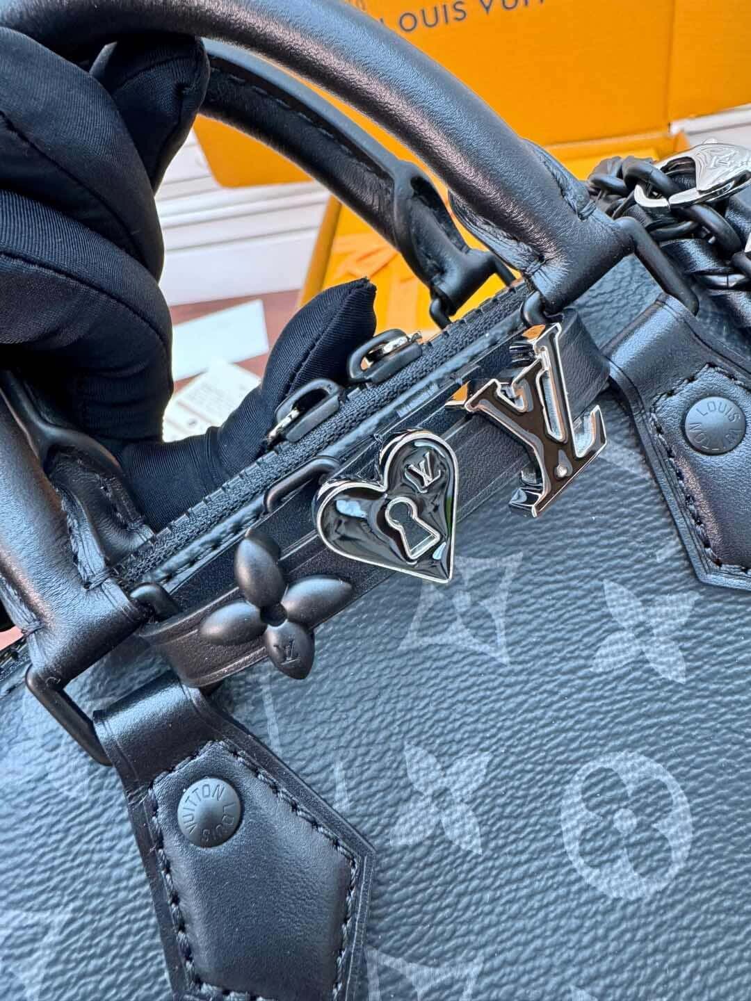 LV一比一高仿包 2024中國七夕限定speedy18 M24606¥2,480.00-頂級1:1精品高仿包包香港台灣批發價格推薦微信哪裡買