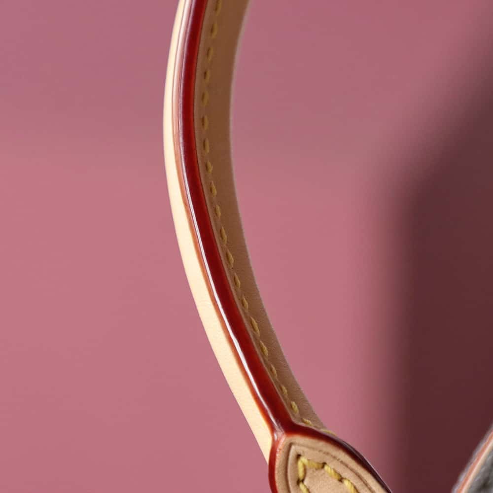 LV復古風高仿包 M46196 Ellipse PM“河蚌包”¥2,480.00-頂級1:1精品高仿包包香港台灣批發價格推薦微信哪裡買