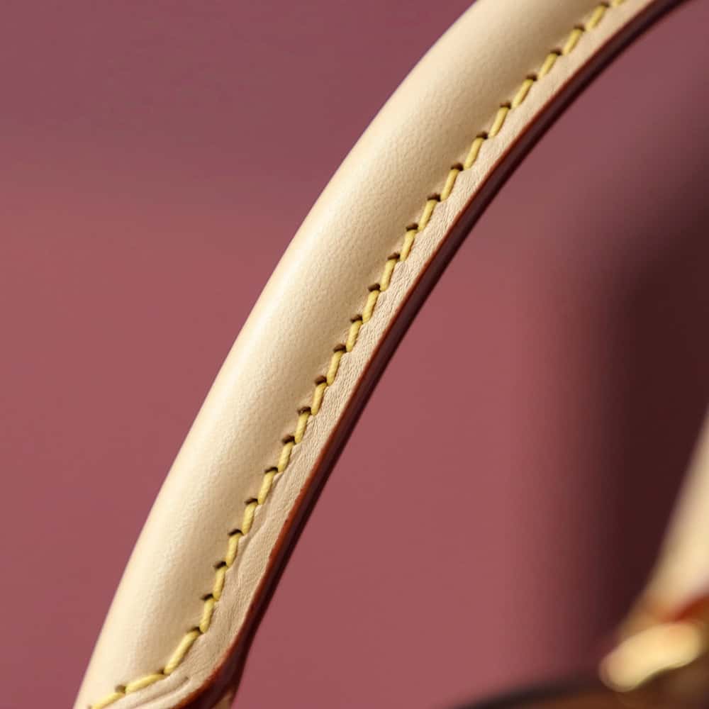 LV復古風高仿包 M46196 Ellipse PM“河蚌包”¥2,480.00-頂級1:1精品高仿包包香港台灣批發價格推薦微信哪裡買