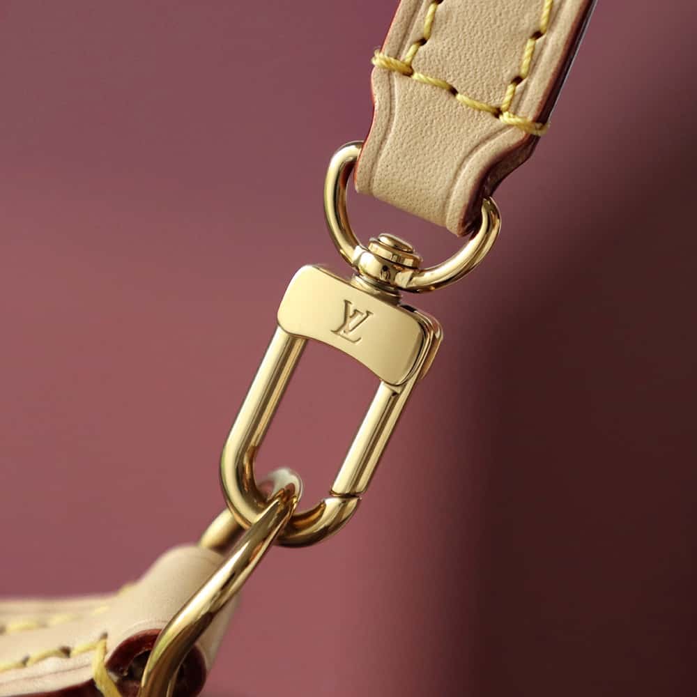 LV復古風高仿包 M46196 Ellipse PM“河蚌包”¥2,480.00-頂級1:1精品高仿包包香港台灣批發價格推薦微信哪裡買