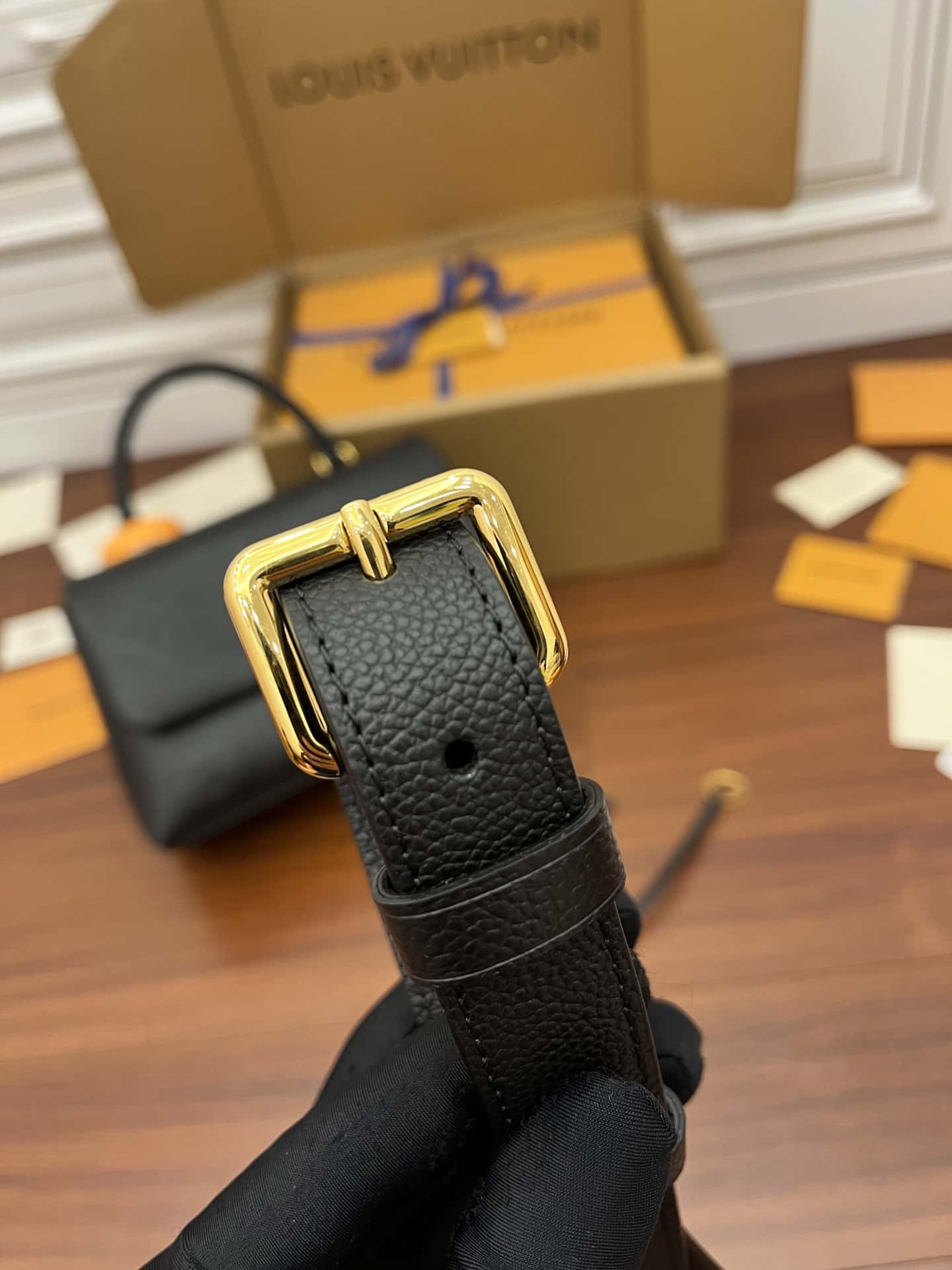一比一高仿LV M45976特級加強版 Madeleine MM¥2,480.00-頂級1:1精品高仿包包香港台灣批發價格推薦微信哪裡買