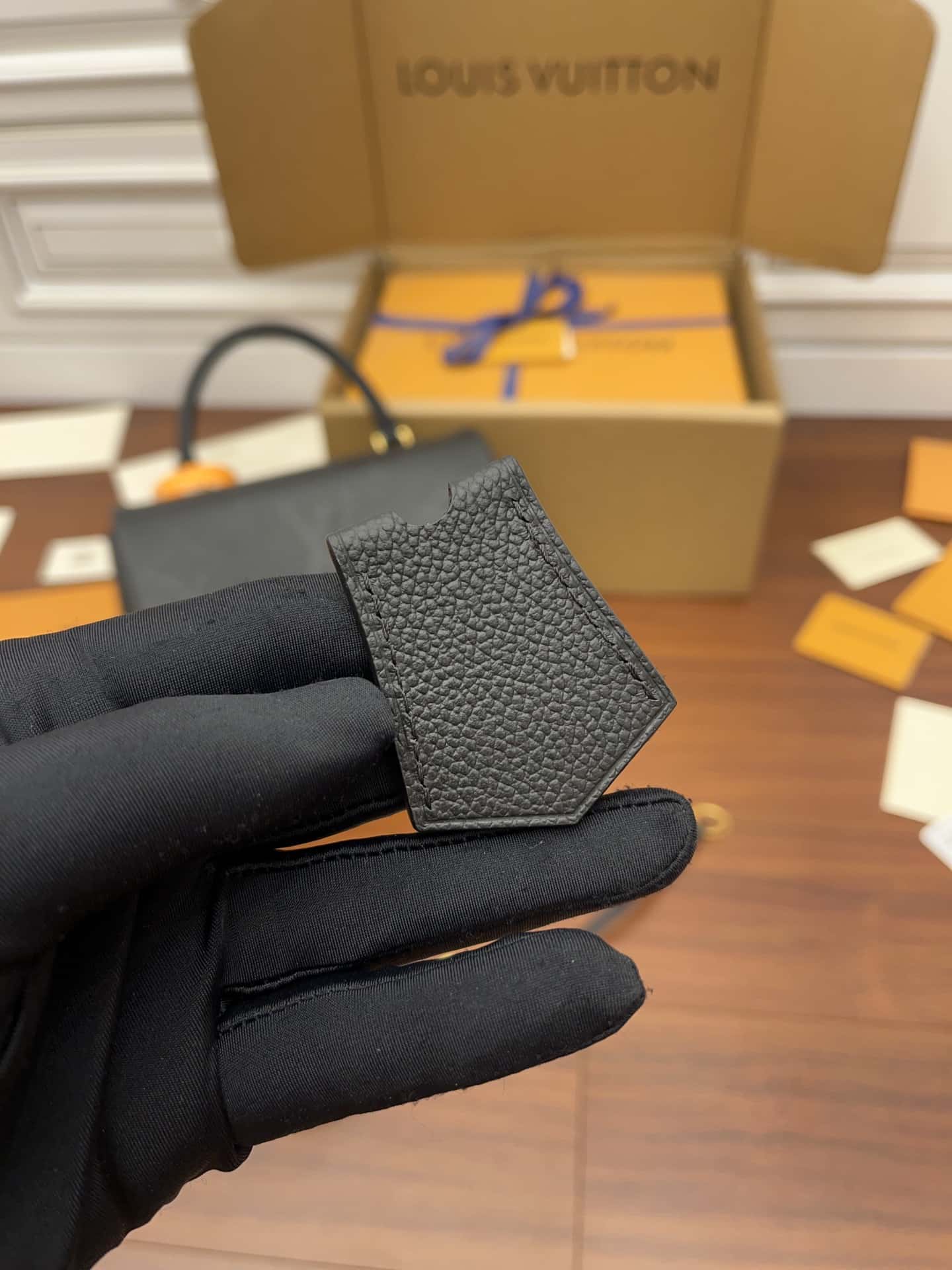 一比一高仿LV M45976特級加強版 Madeleine MM¥2,480.00-頂級1:1精品高仿包包香港台灣批發價格推薦微信哪裡買