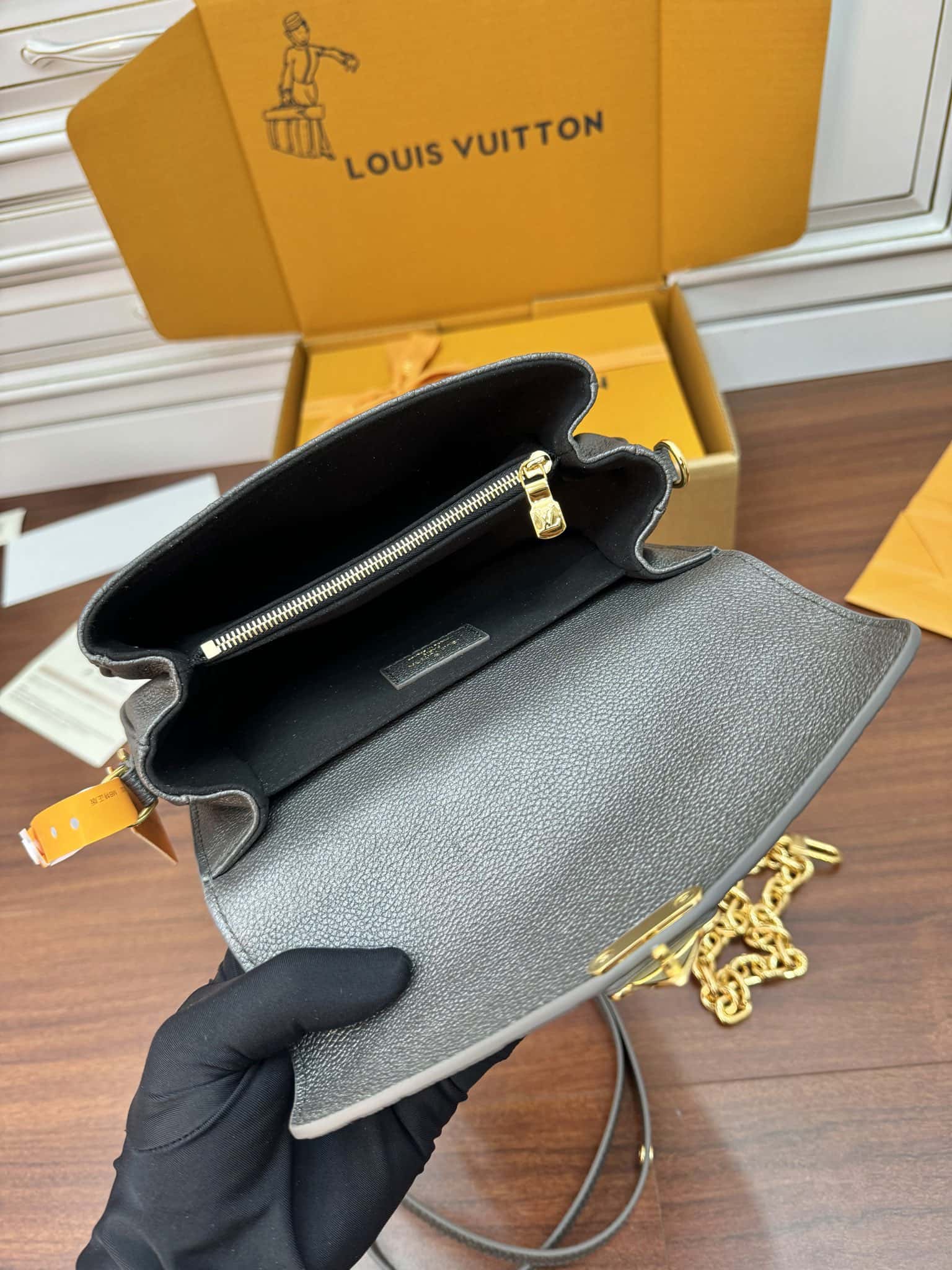 LV原單包 M11998 Pochette Métis East West¥2,380.00-頂級1:1精品高仿包包香港台灣批發價格推薦微信哪裡買