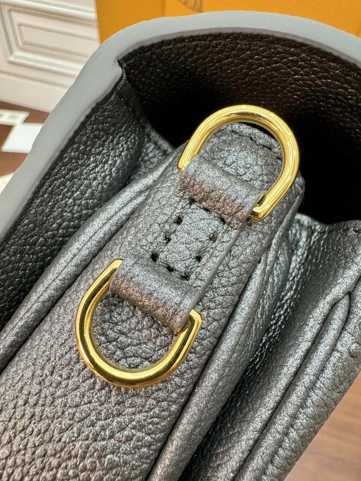 LV原單包 M11998 Pochette Métis East West¥2,380.00-頂級1:1精品高仿包包香港台灣批發價格推薦微信哪裡買