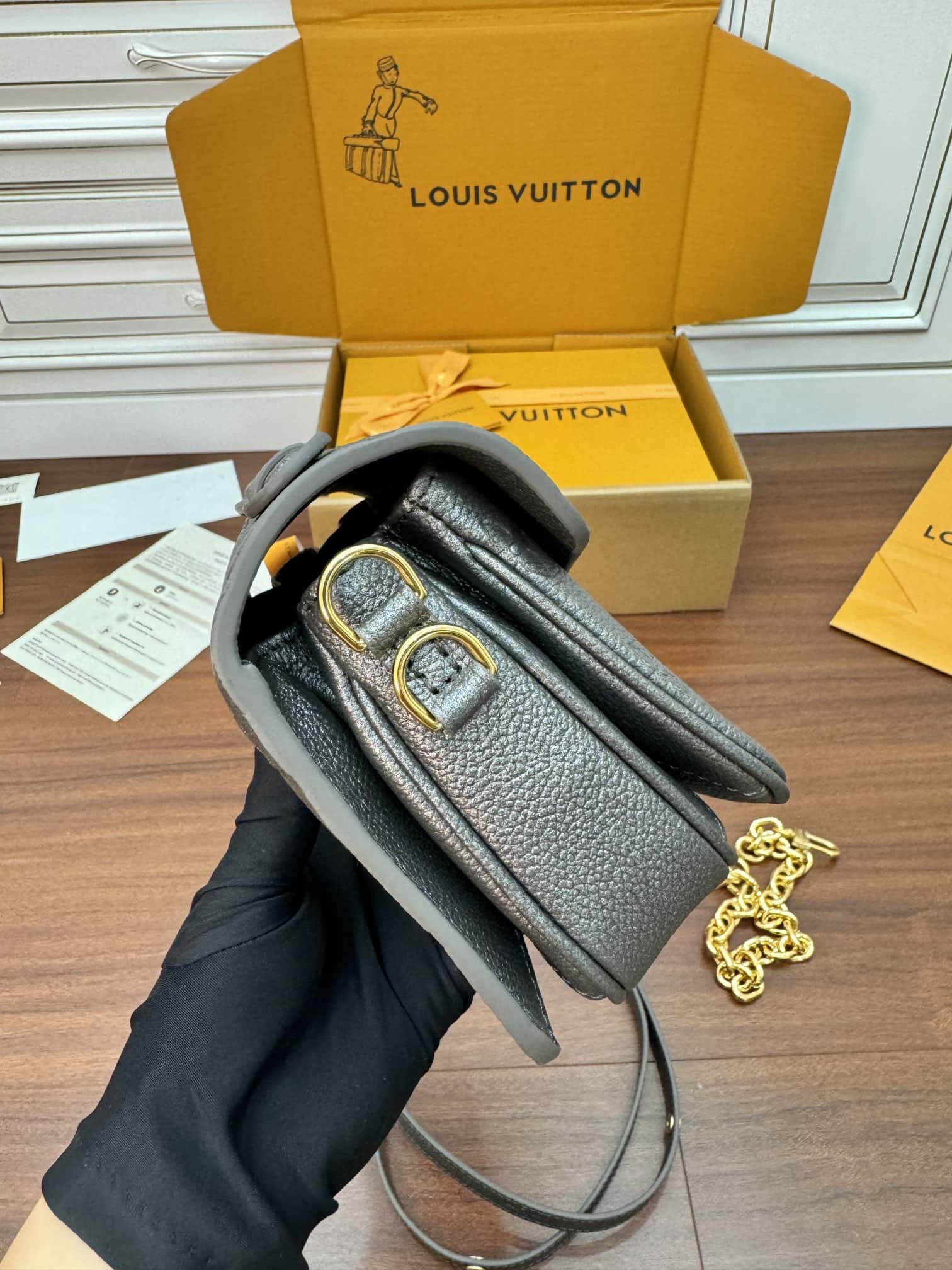 LV原單包 M11998 Pochette Métis East West¥2,380.00-頂級1:1精品高仿包包香港台灣批發價格推薦微信哪裡買
