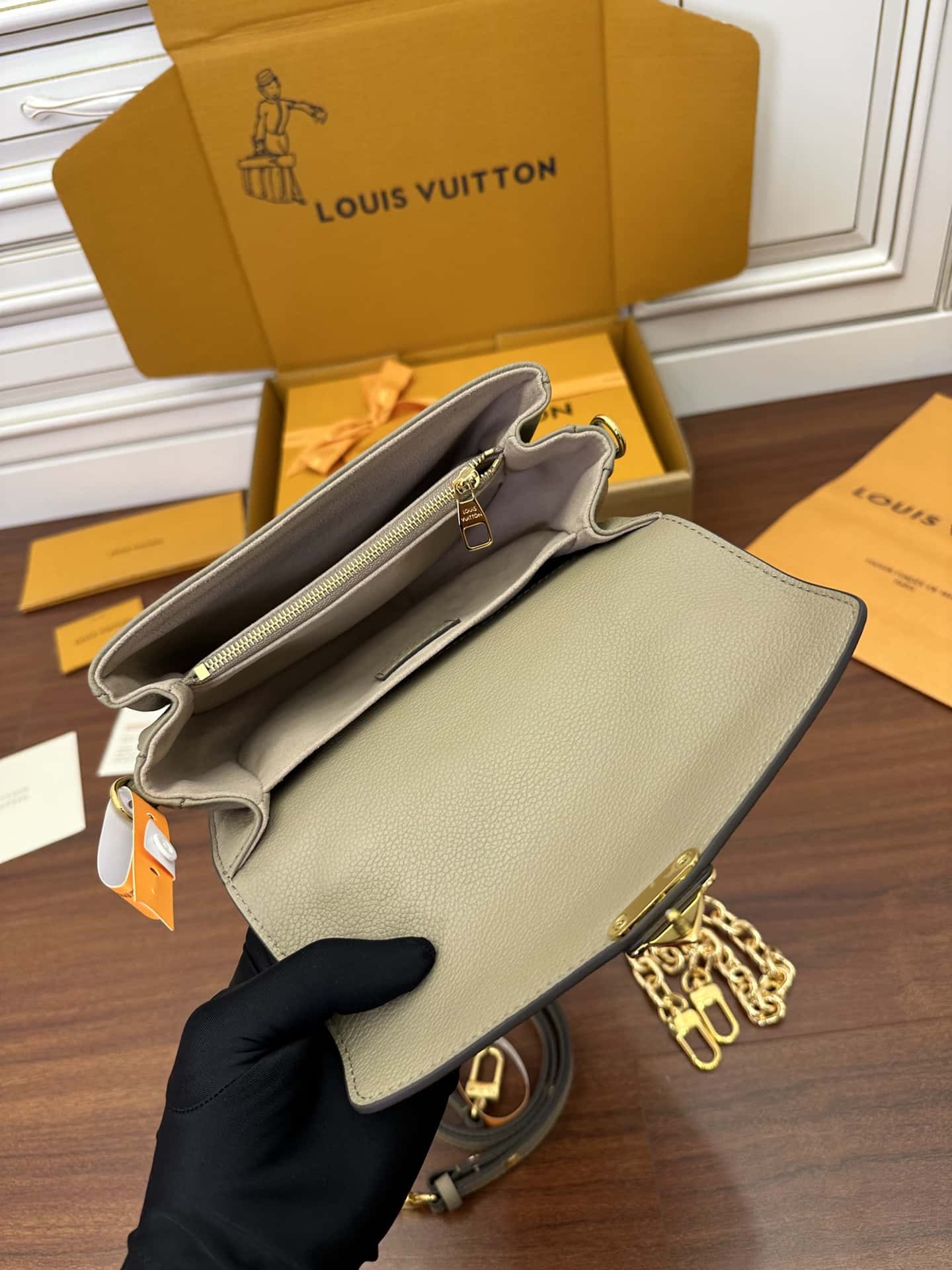 LV M23081 POCHETTE MÉTIS EAST WEST 高仿手袋¥2,480.00-頂級1:1精品高仿包包香港台灣批發價格推薦微信哪裡買