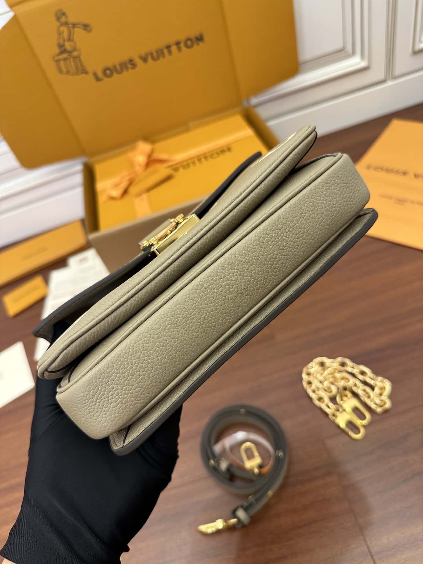 LV M23081 POCHETTE MÉTIS EAST WEST 高仿手袋¥2,480.00-頂級1:1精品高仿包包香港台灣批發價格推薦微信哪裡買
