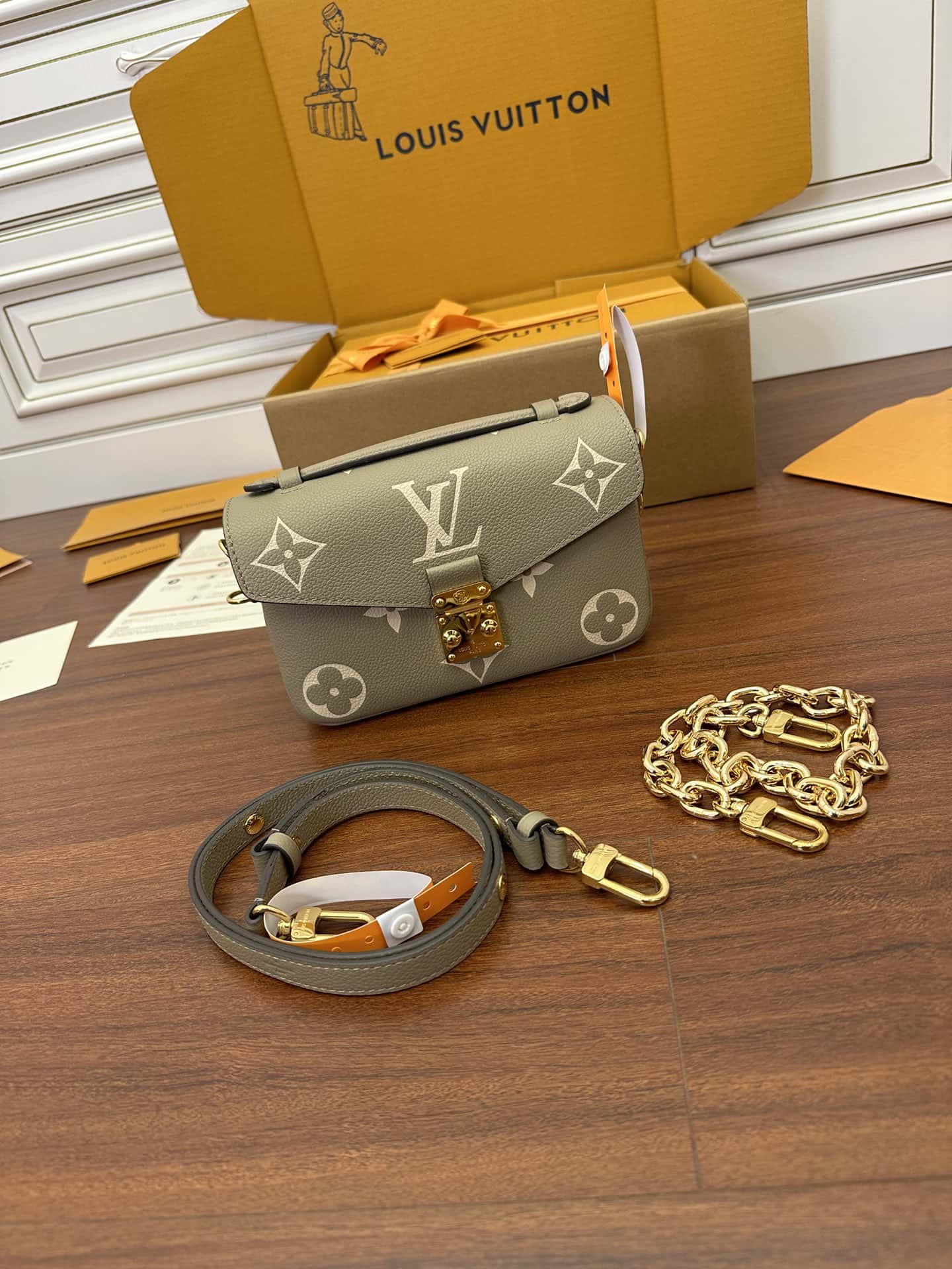 LV M23081 POCHETTE MÉTIS EAST WEST 高仿手袋¥2,480.00-頂級1:1精品高仿包包香港台灣批發價格推薦微信哪裡買