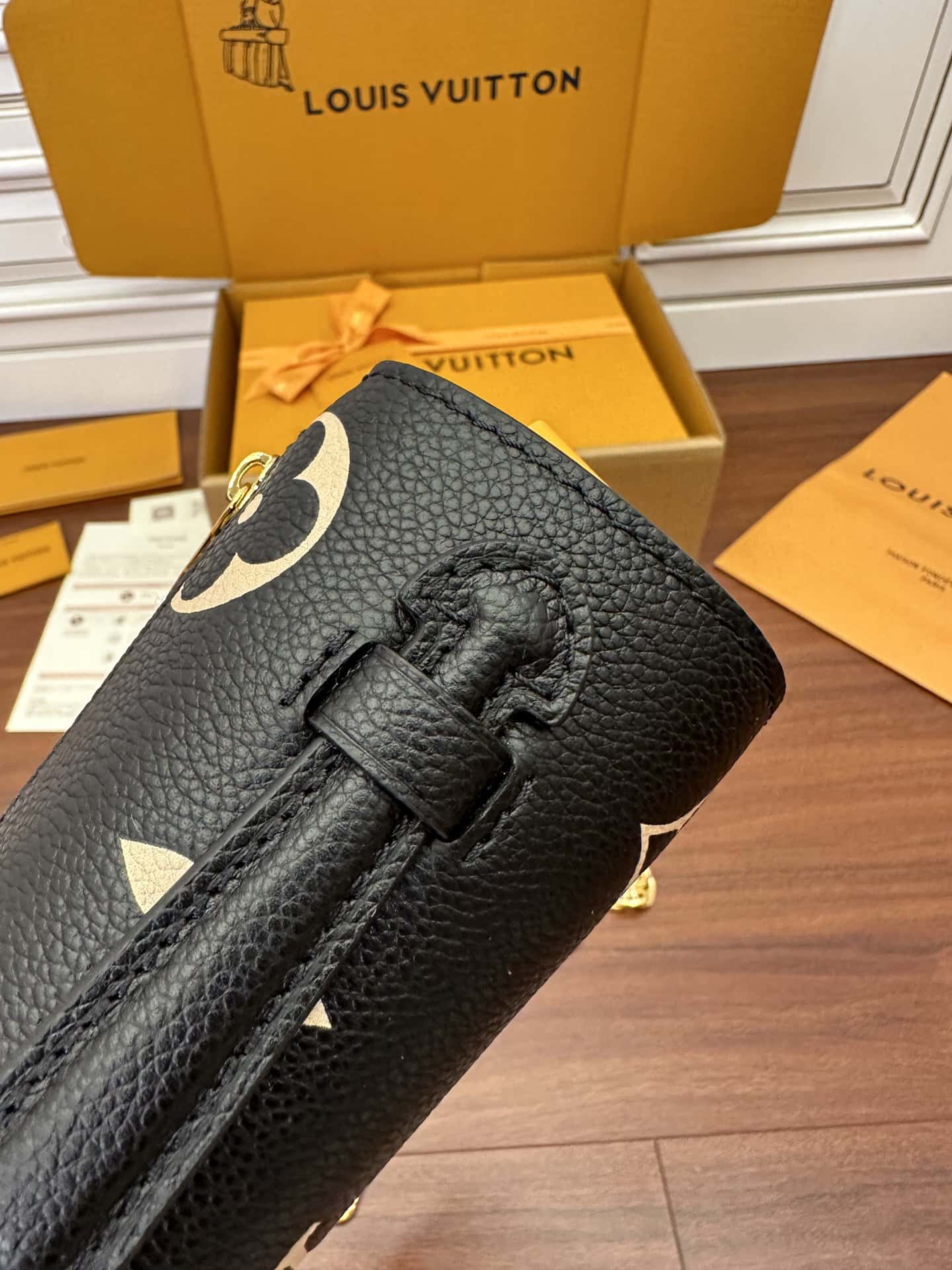 專櫃同步高仿LV M46596 POCHETTE MÉTIS EAST WEST 手袋¥2,480.00-頂級1:1精品高仿包包香港台灣批發價格推薦微信哪裡買