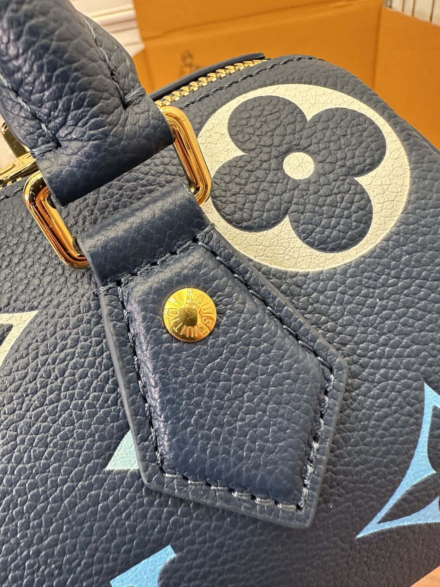 A級高品質出品高仿LV M46517 Speedy Bandoulière 20¥2,480.00-頂級1:1精品高仿包包香港台灣批發價格推薦微信哪裡買